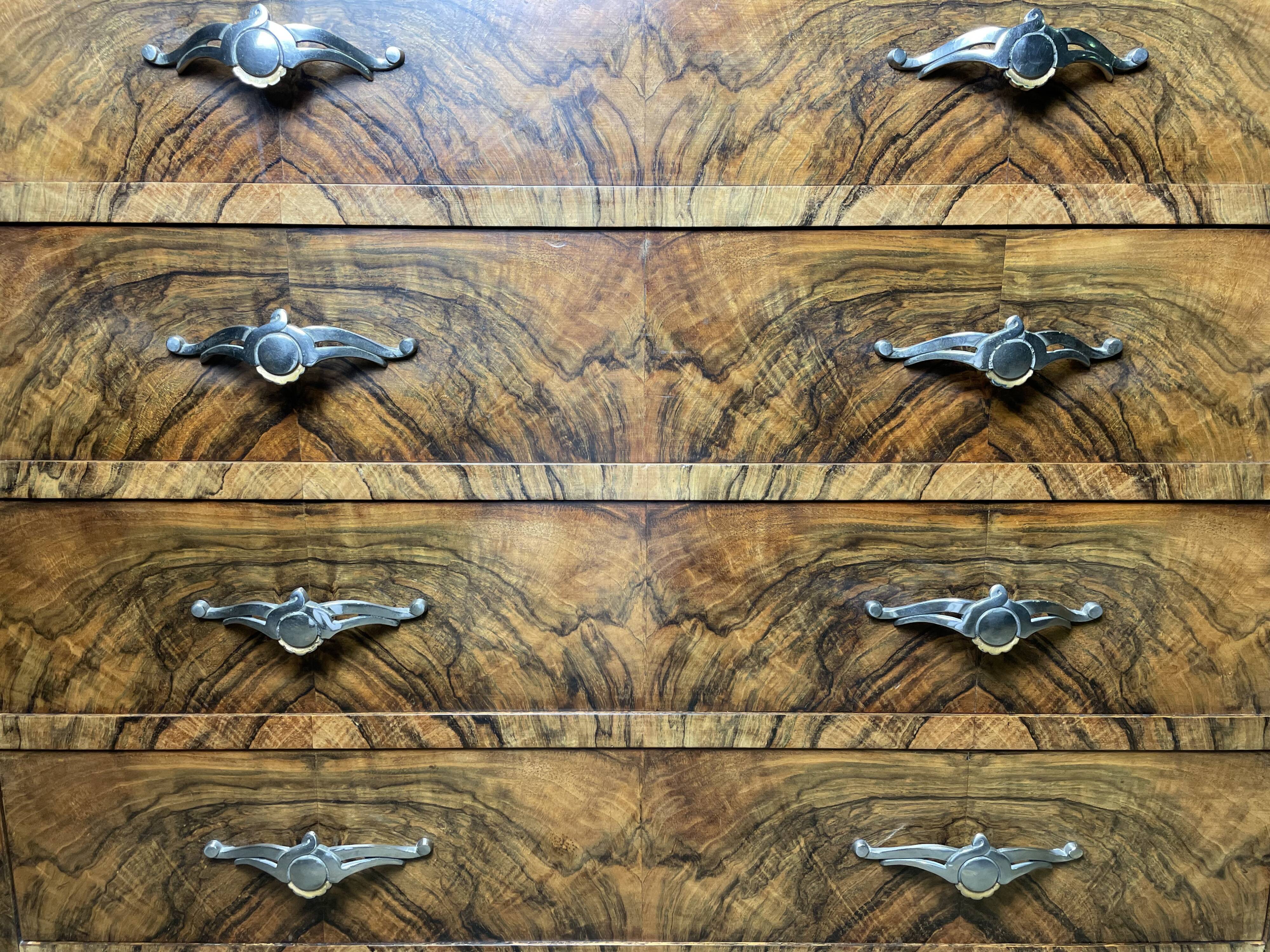 Art deco period chest of drawers