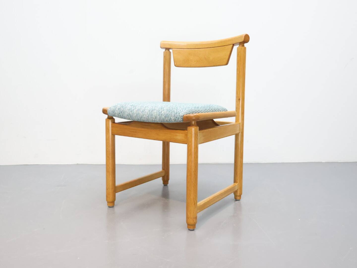 Vintage eetkamerstoelen | Eiken | Nieuwe stoffering