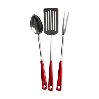 Set of 3 retro utensils.