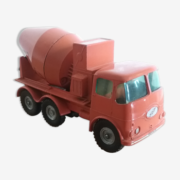 Ready mix concrete truck from Matchbox England ref 13