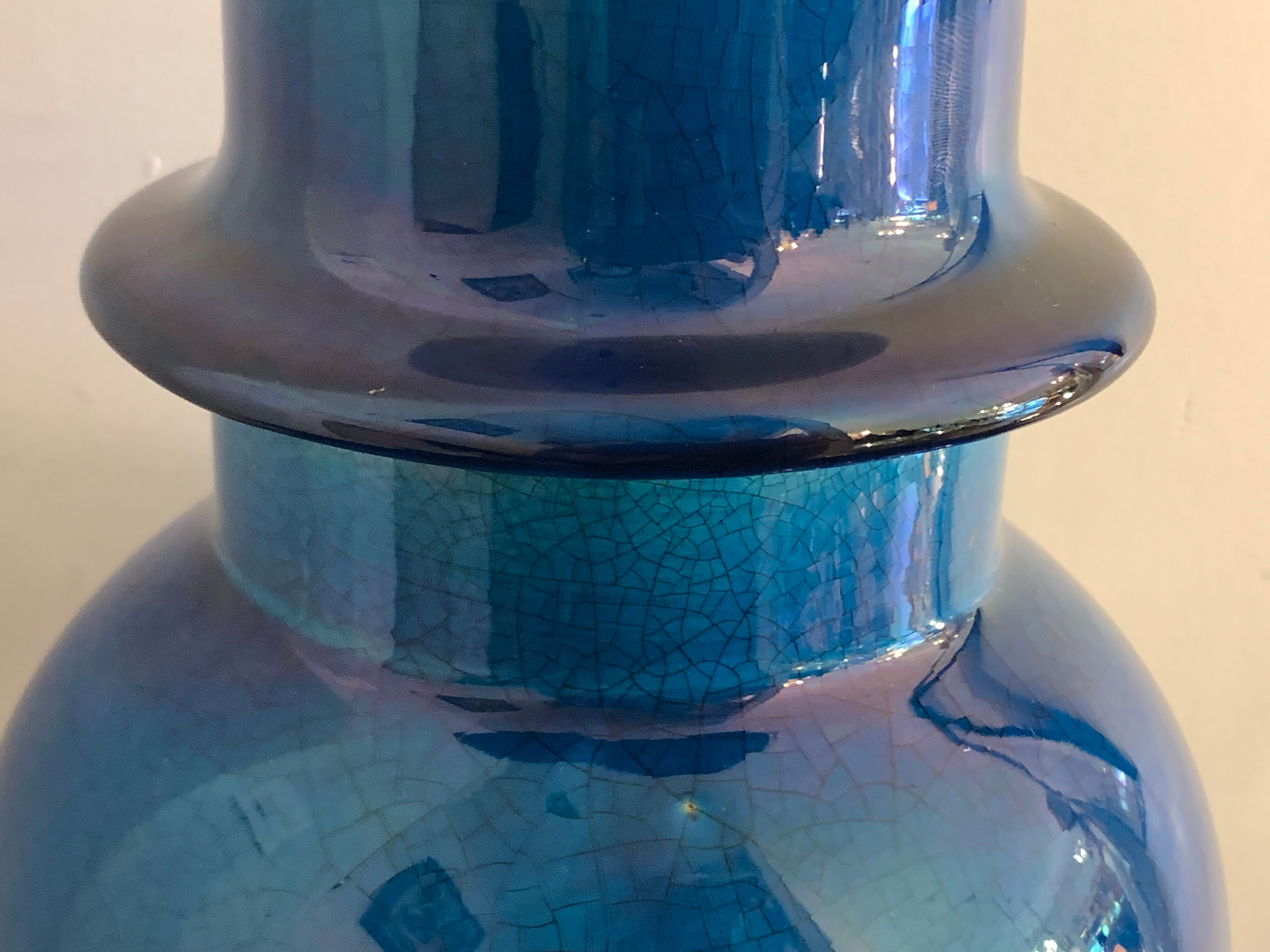 Cracked ceramic lamp base, 1970