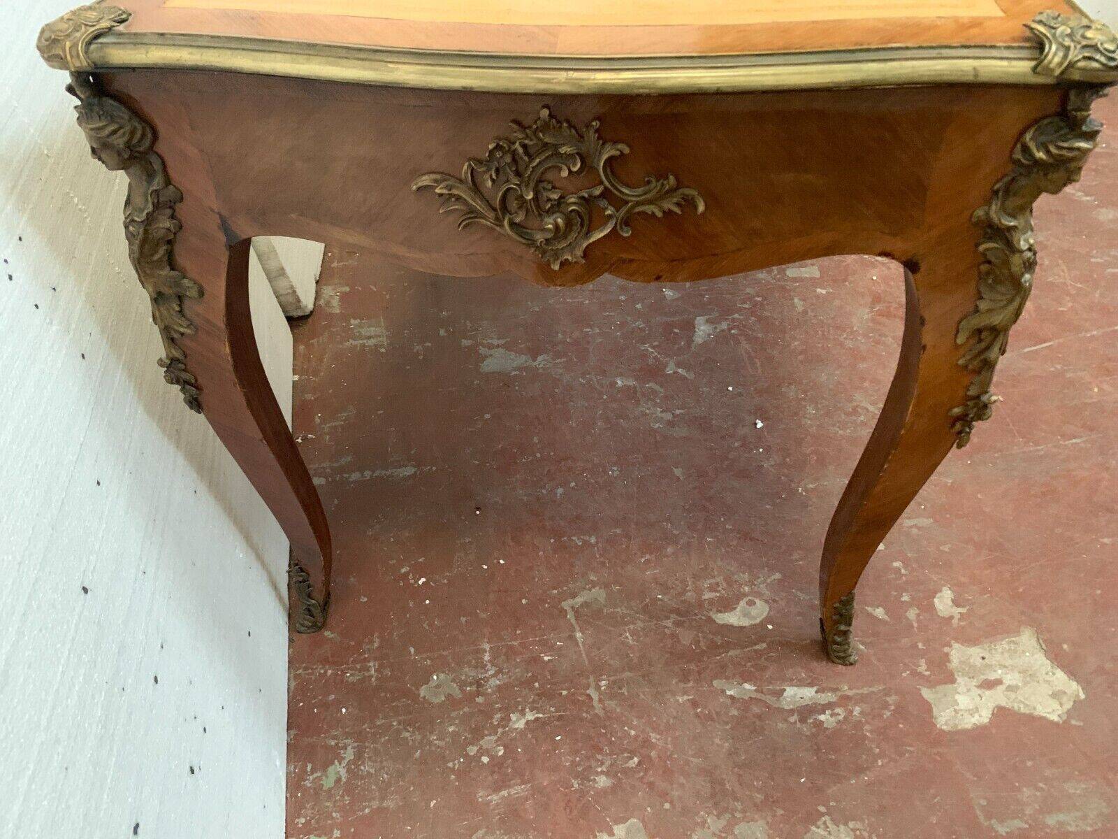 Louis XV style ceremonial desk, 19th century fawn leather top