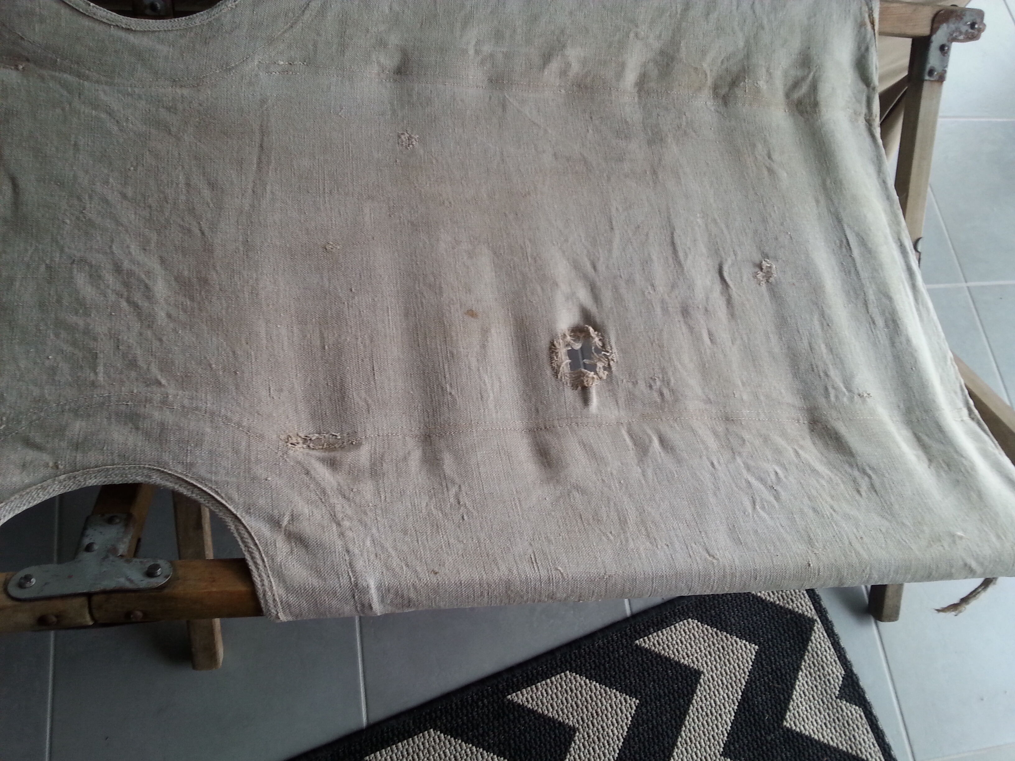 Picot former military numbered folding bed