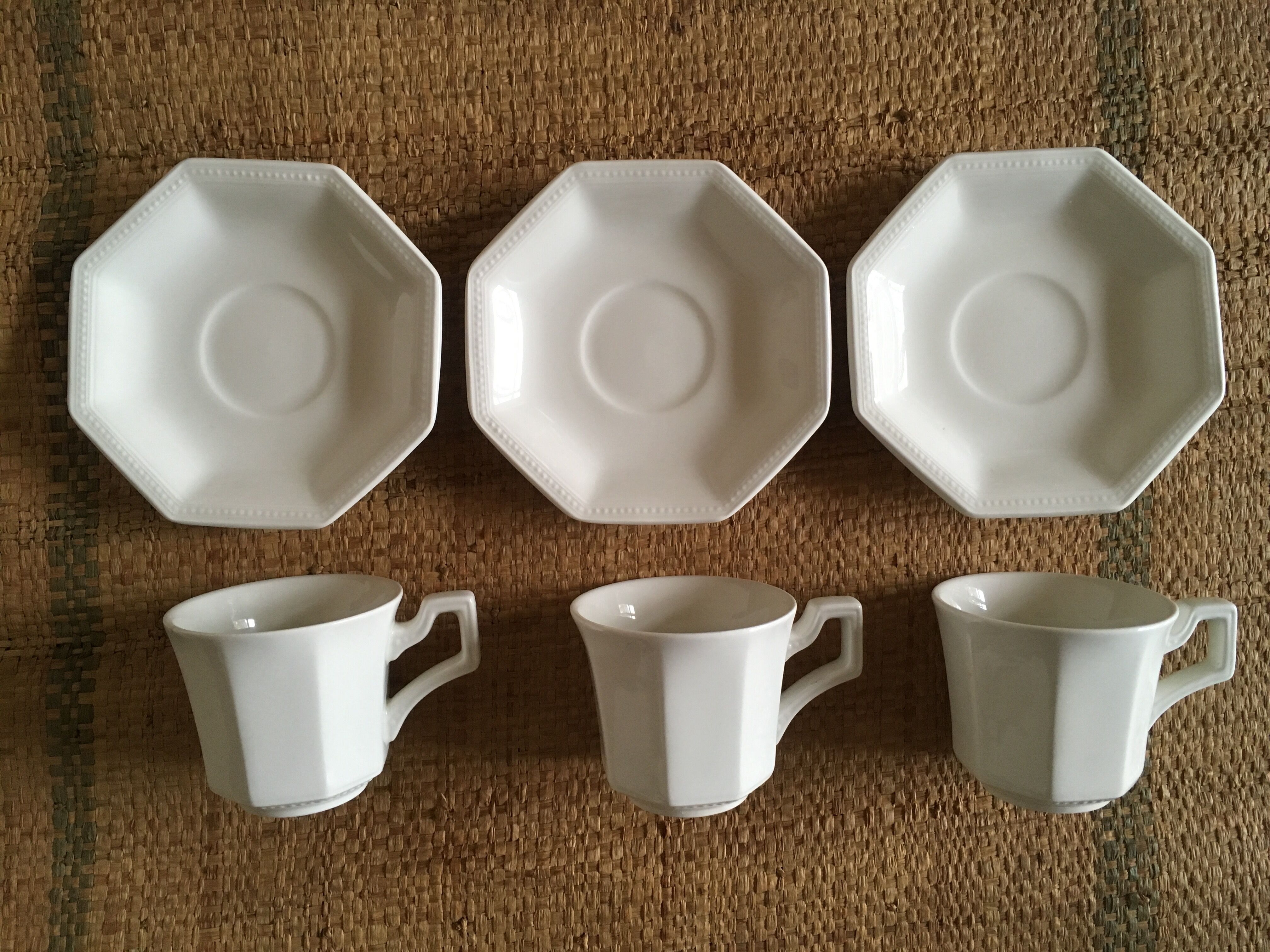 Set of 3 cups Johnson Brothers pearls, Greek Revival English