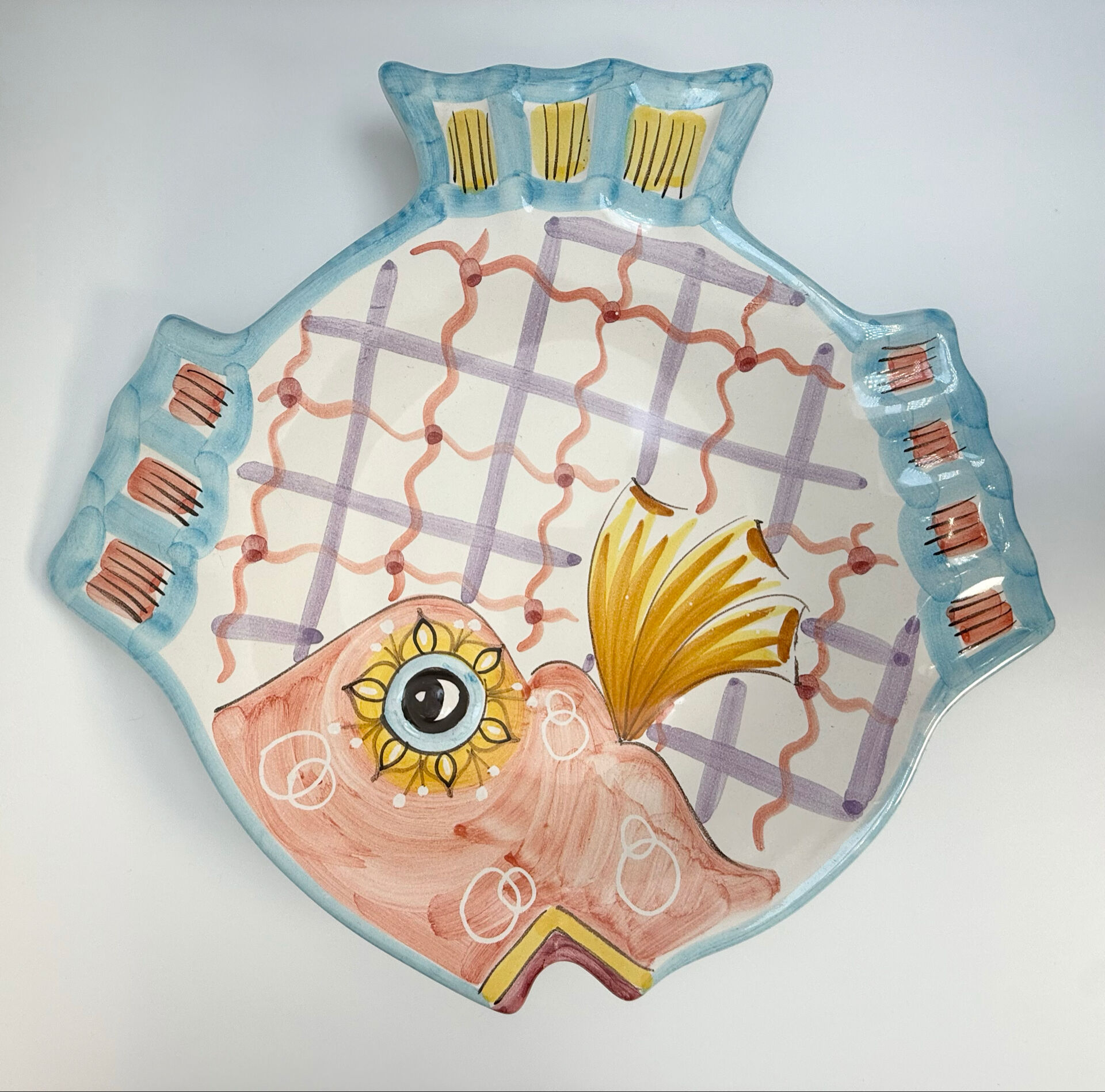 Hand-painted ceramic fish plate – Vietri sul Mare, Italy