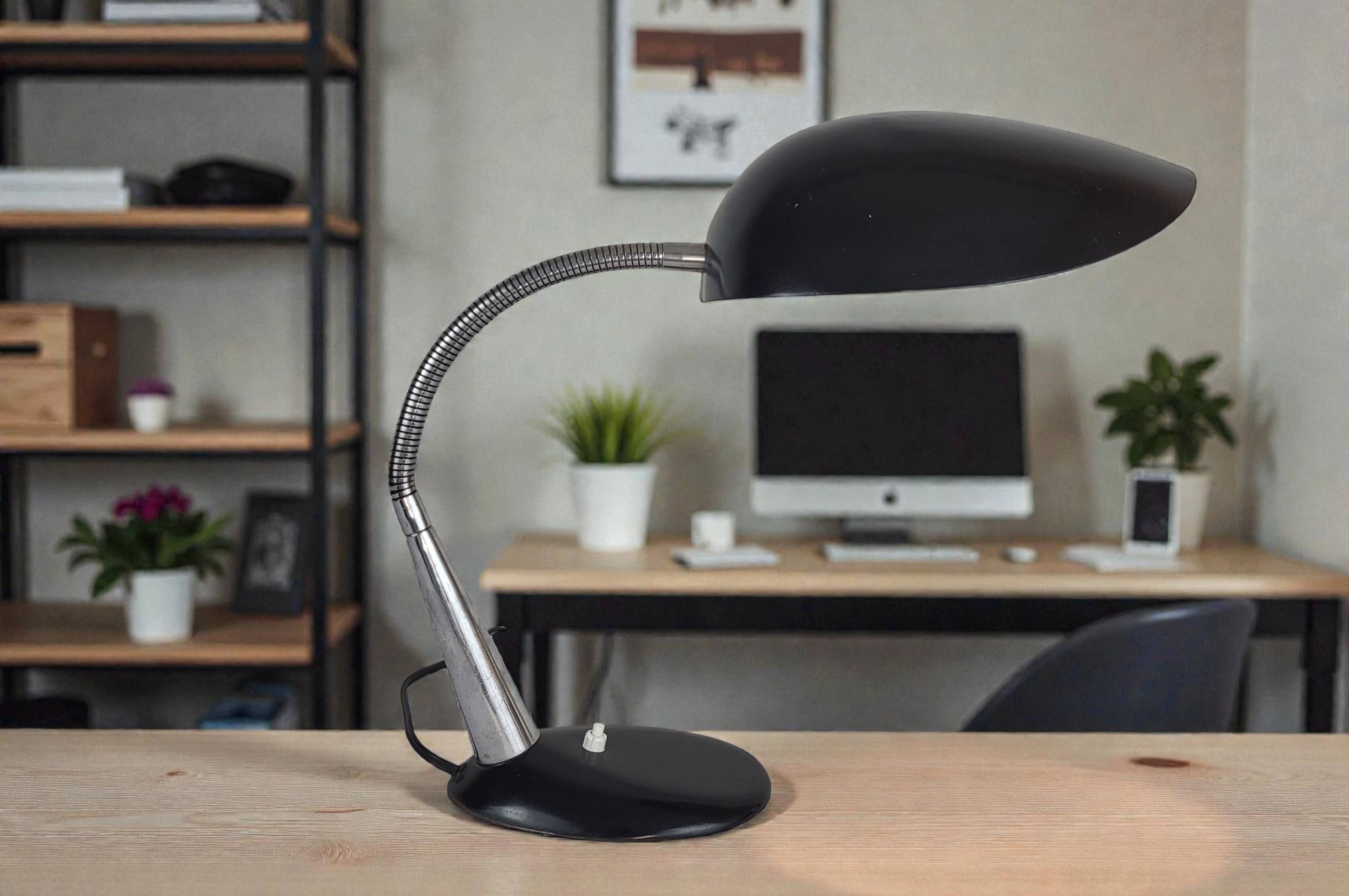 Cossack desk lamp 1950's / Bauhaus