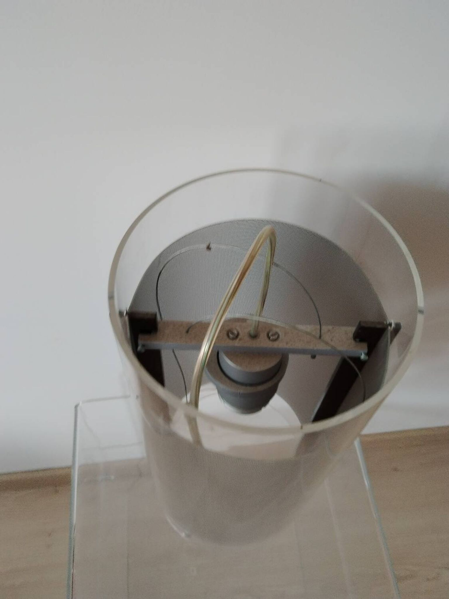 Suspension design en plexiglas