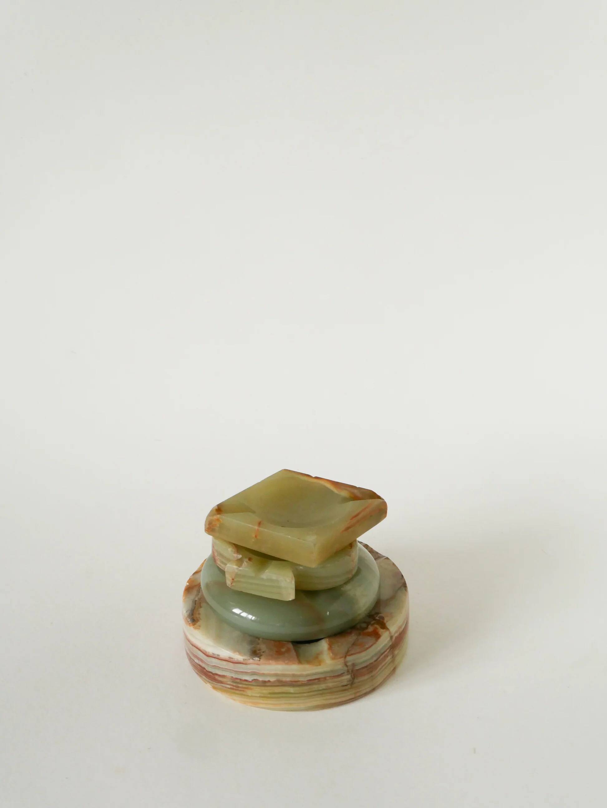 Vide-poche en onyx, forme carreau, vert et marron, 1970