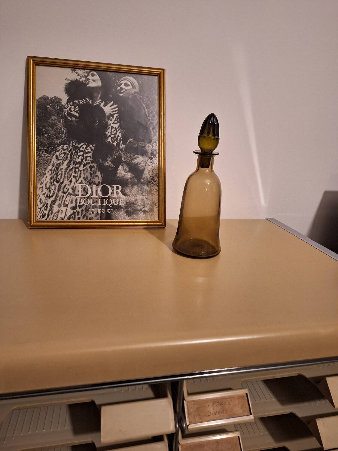 Carafe verre fumé 1970 80