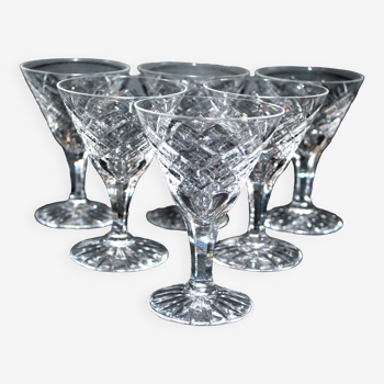 Série de 6 verres à pied évasé en cristal taillé