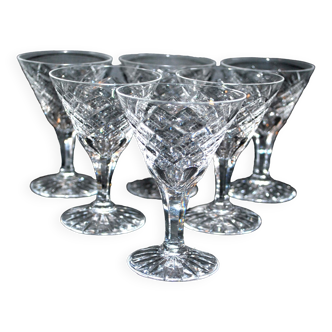 Series of 6 glasses with flared head in cut crystal