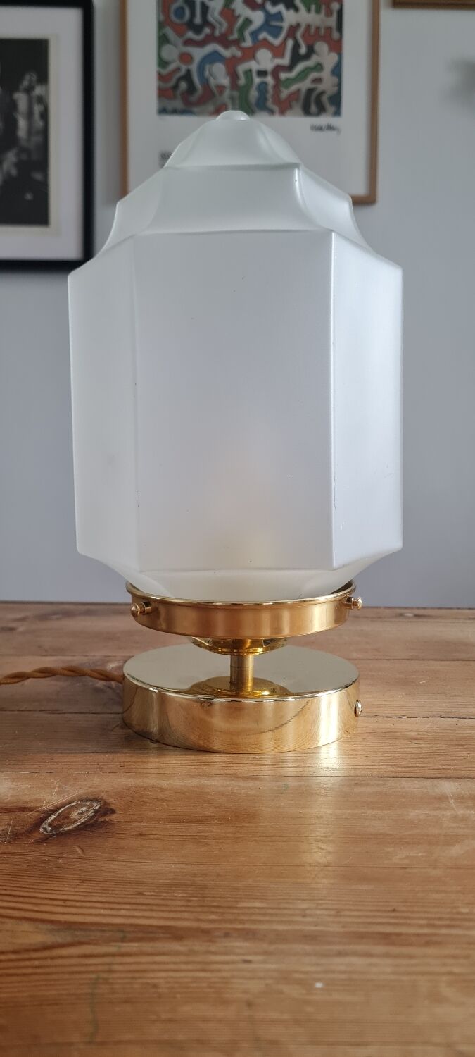 Table lamp skyscrapper