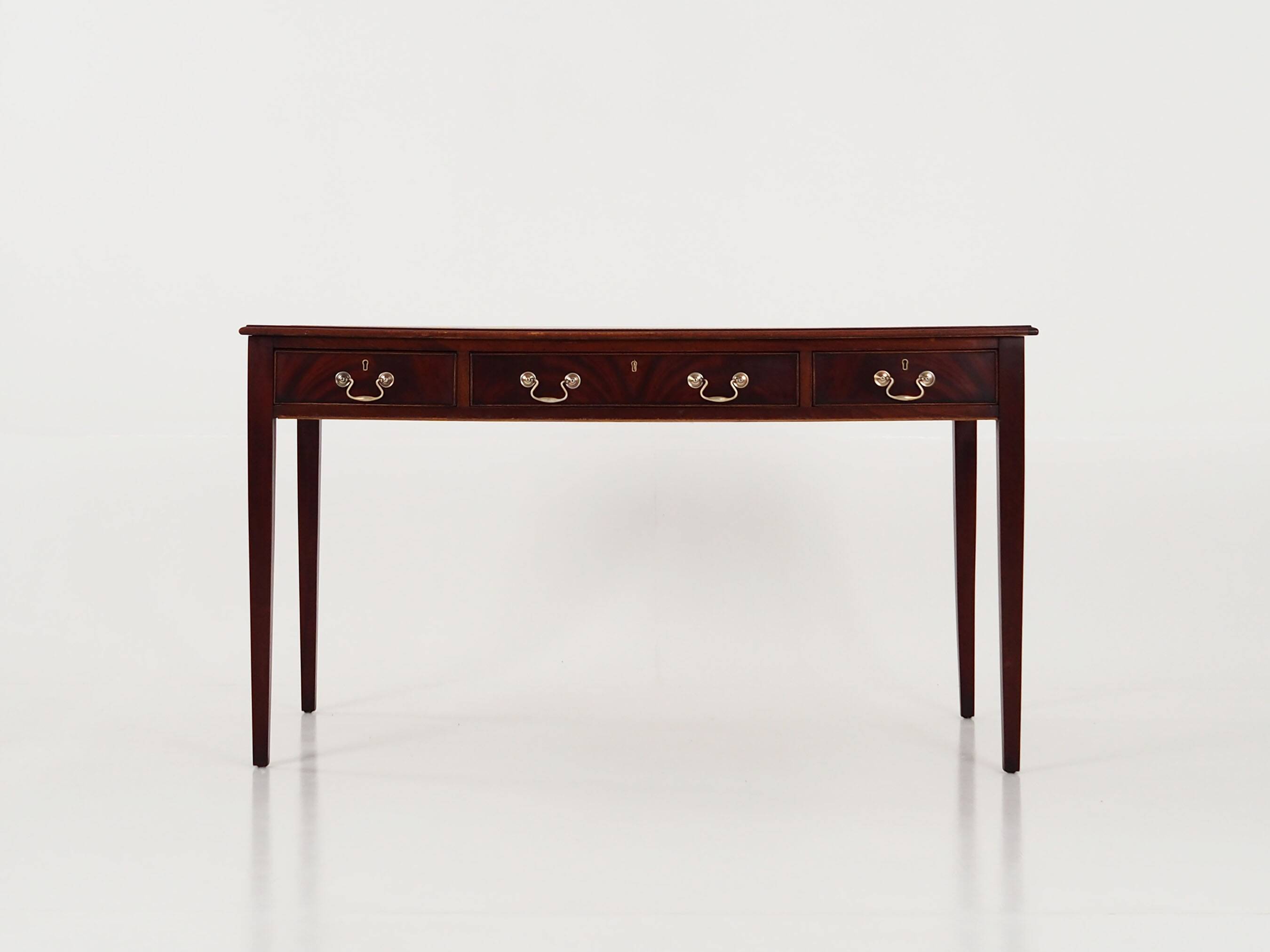 Mahogany desk, Danish design, 1970s, production: Denmark