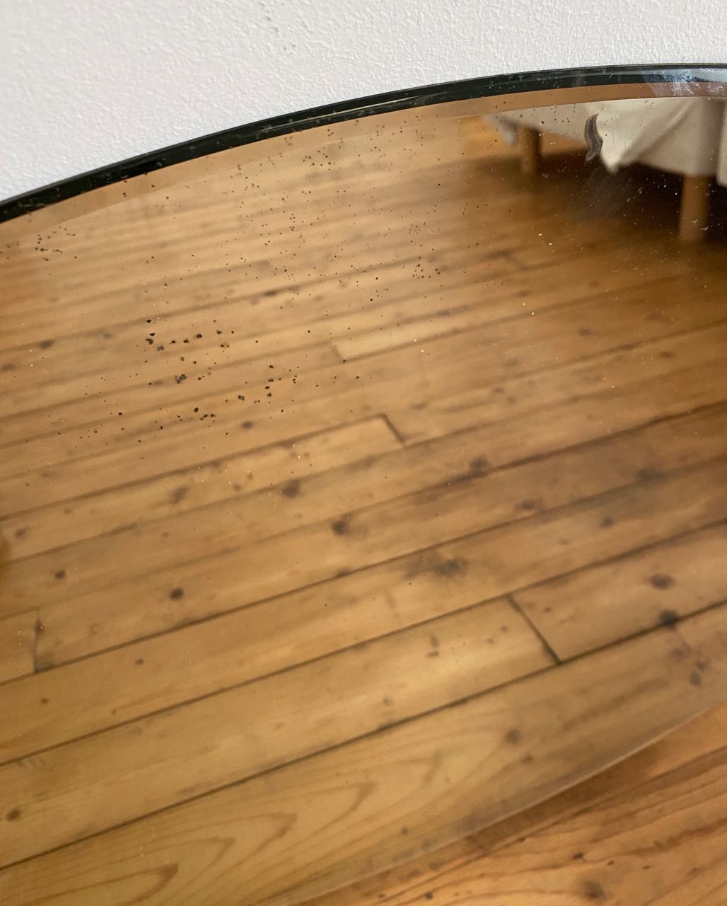 Oval bevelled mirror - 72x51cm