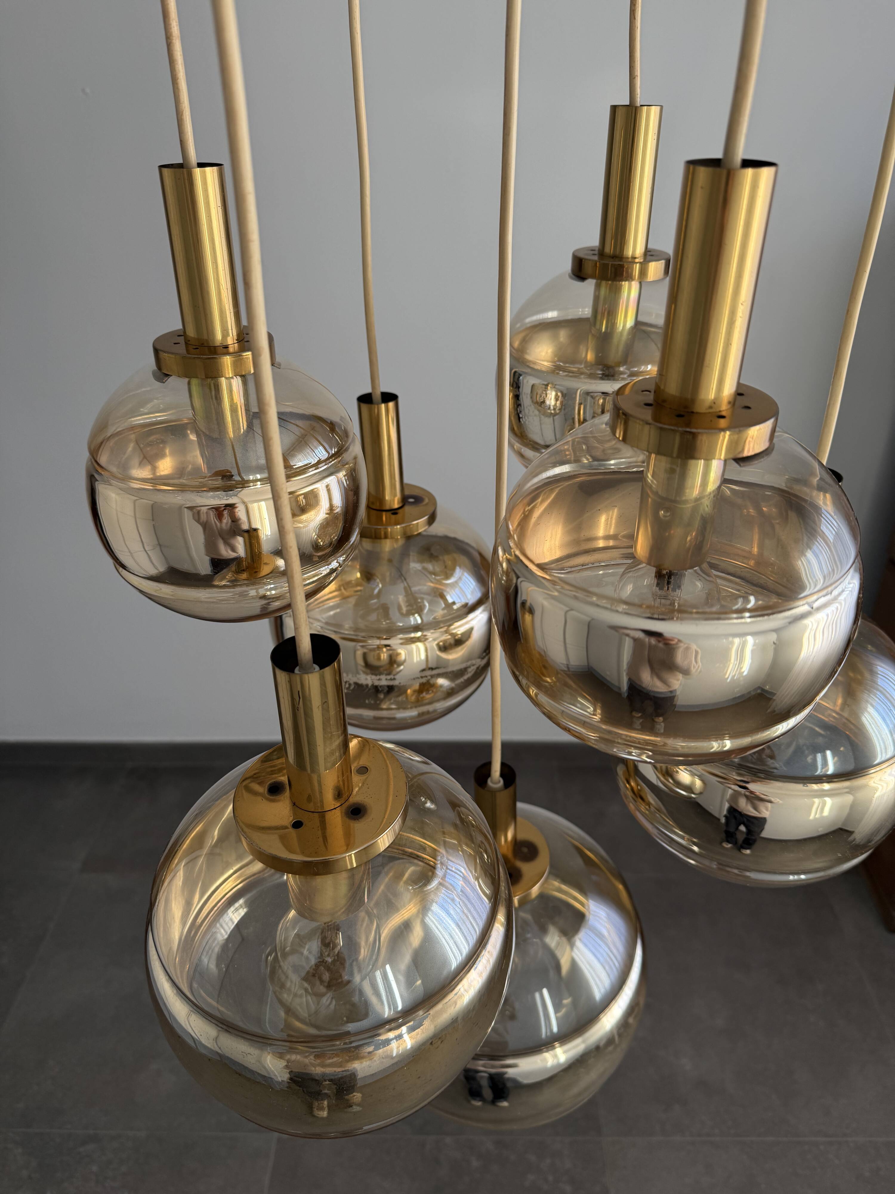 Suspensions 7 Globes Piell & Putzler 1970s