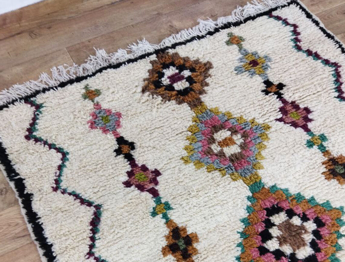 Moroccan berber rug 260x164cm