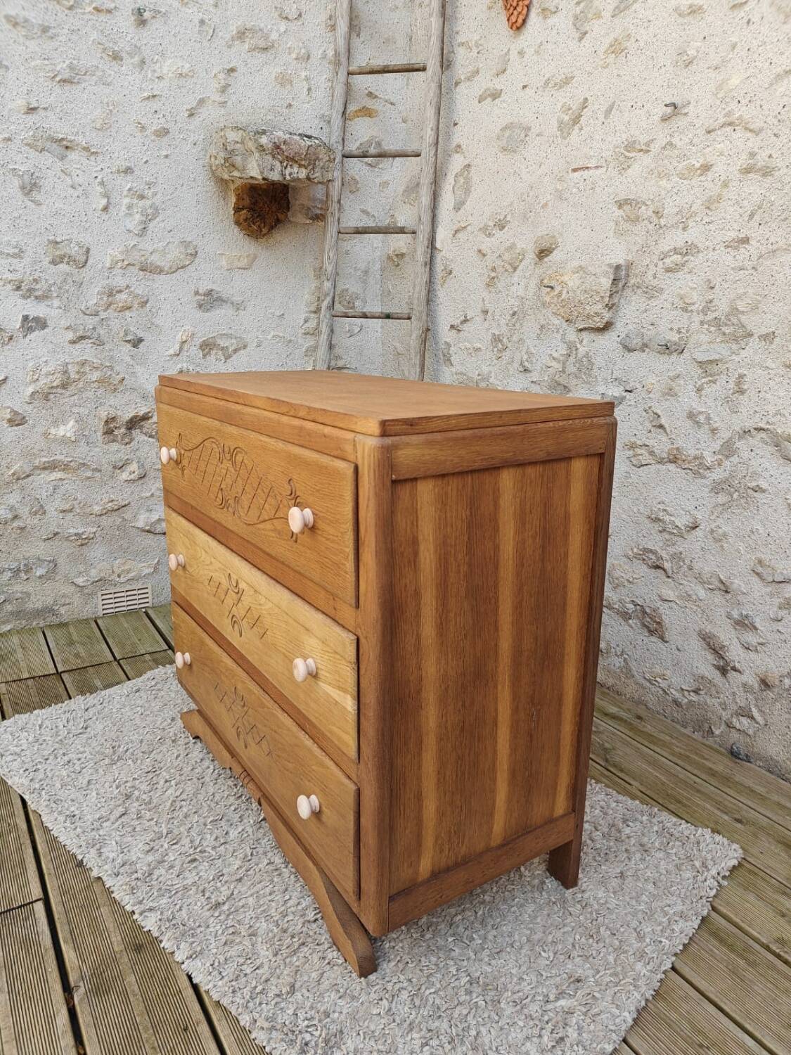 Art Deco chest of drawers in sandblasted oak