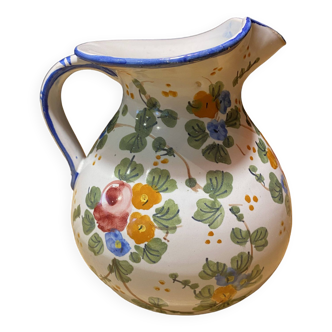 Roman ceramic pitcher, flowered