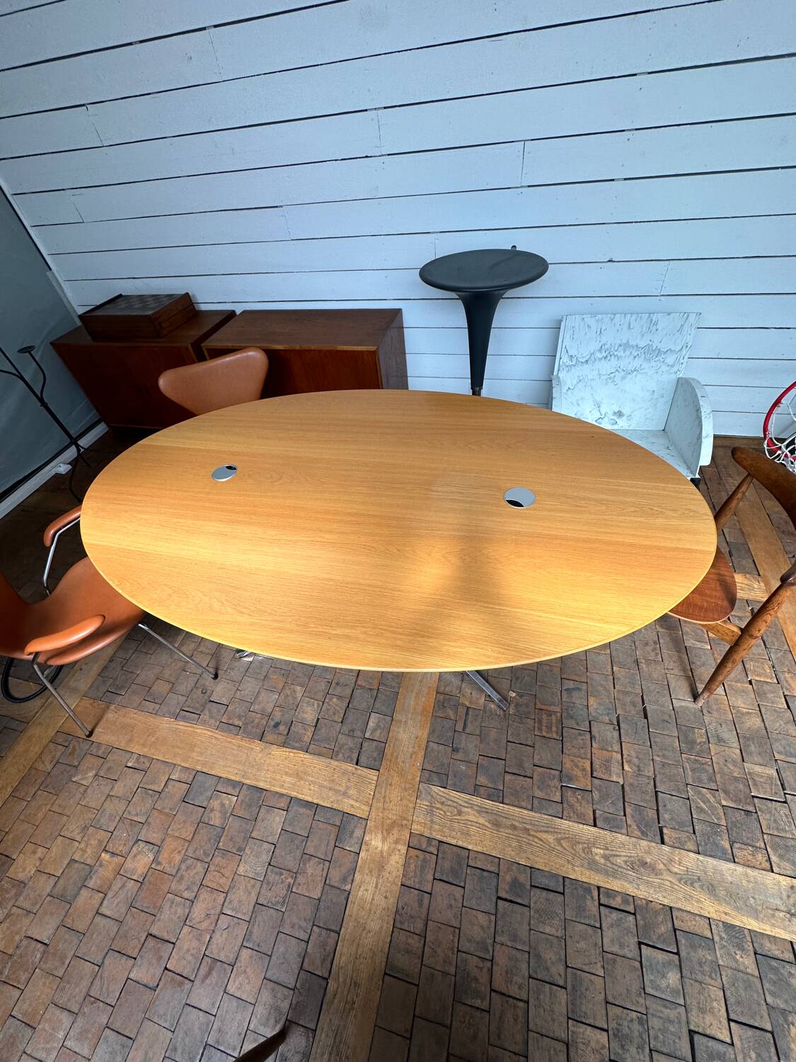 Florence Knoll Oval Desk Table for Knoll International circa 1980