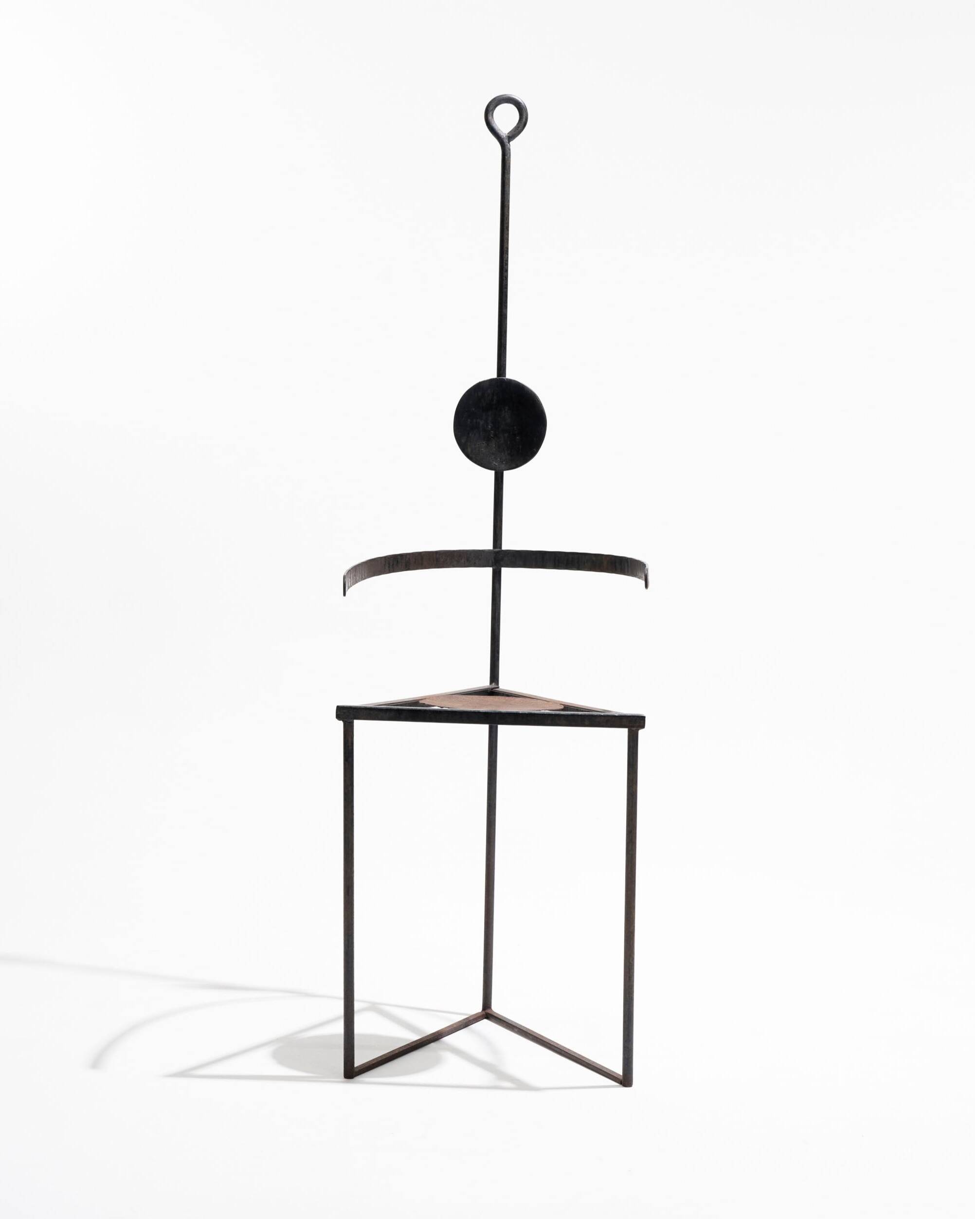 Chaise sculpturale en acier, 1980s