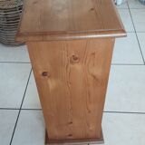 Interior solid pine saddle