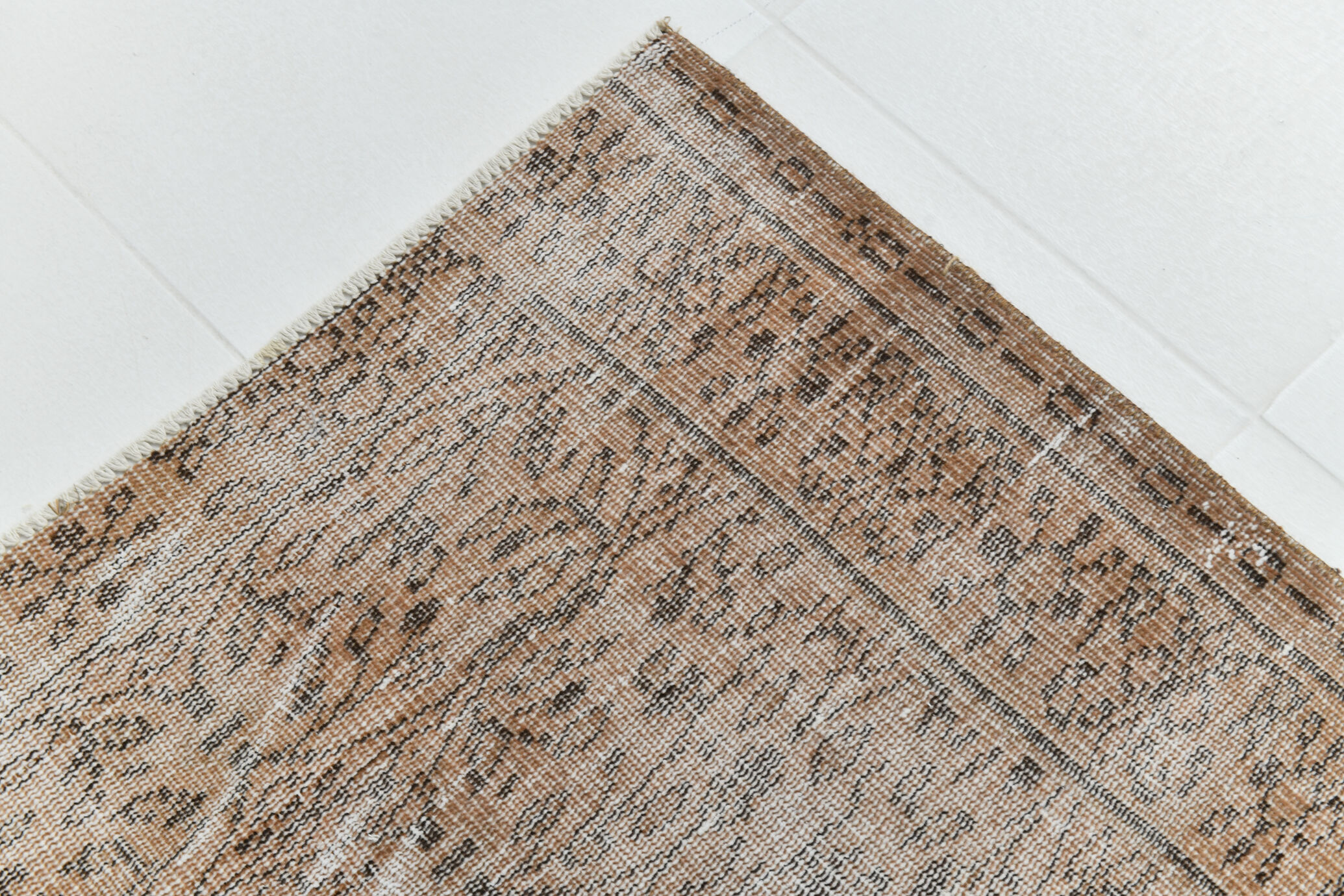 5x8 brunt orange floral vintage rug, 151x244cm