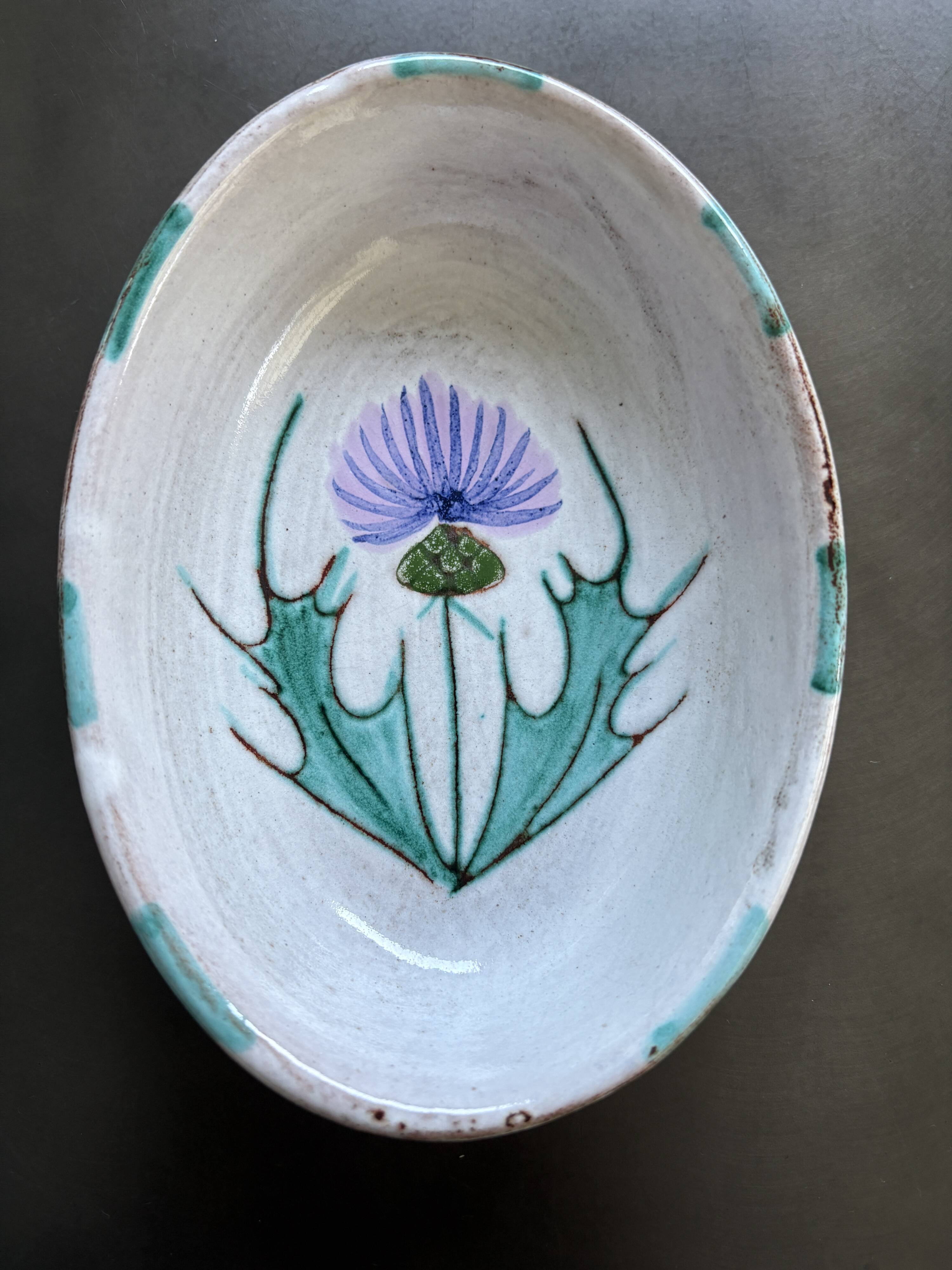 Small Vallauris dish with thistle