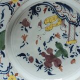 Plat ancien Delft XVIIe décor au chinois