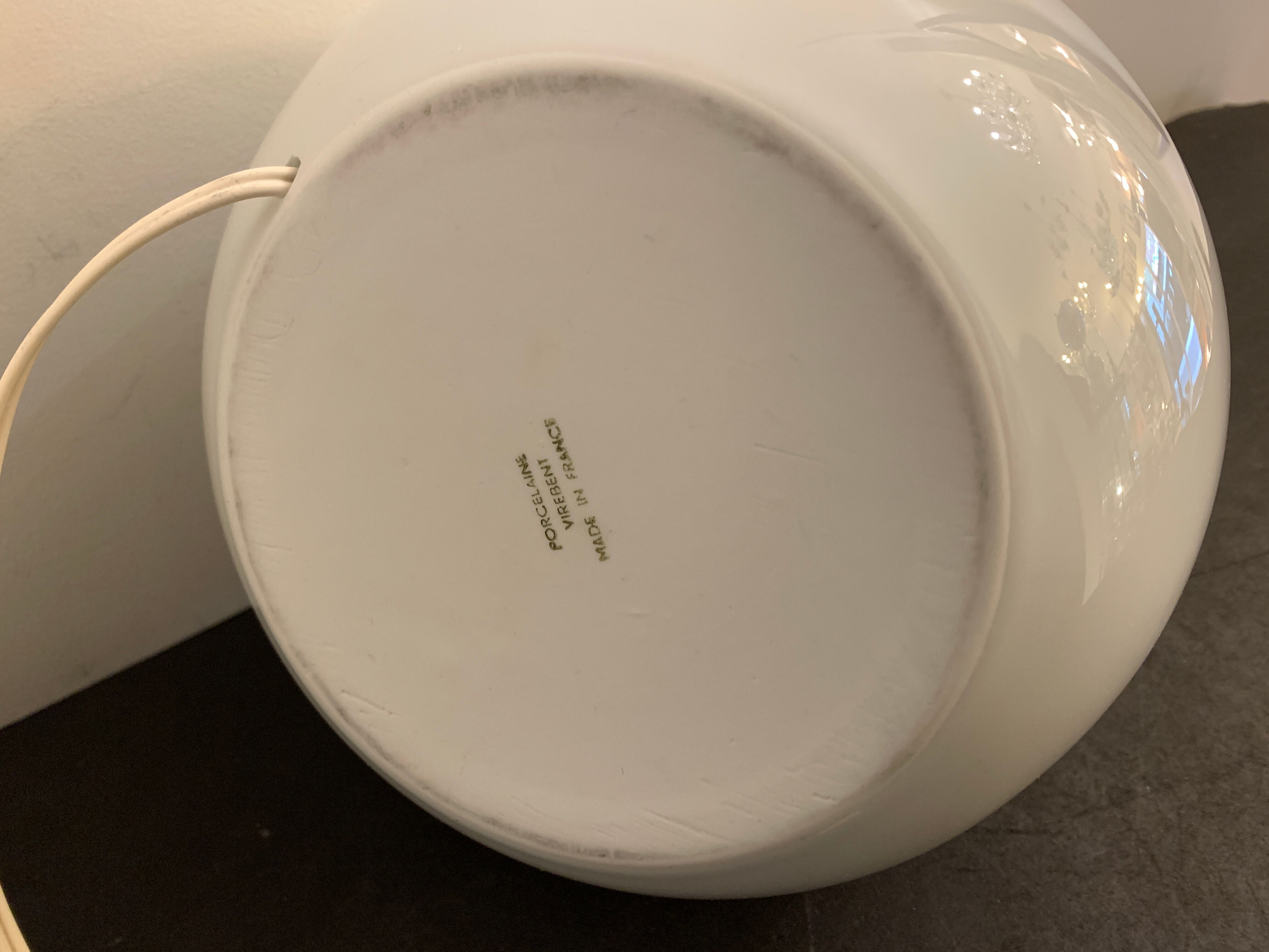 Ball lamp foot, in white porcelain Virebent, 1970