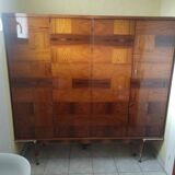 Armoire en bois palissandre laquée marqueterie