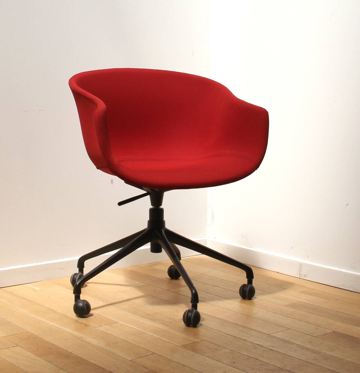 Bau office armchair, Ondarreta