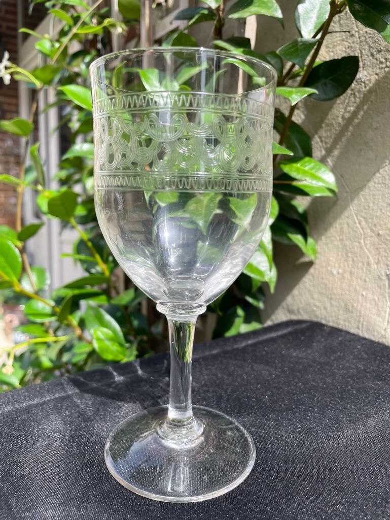 6 Large glasses 1/2 guilloché crystal – Art Nouveau