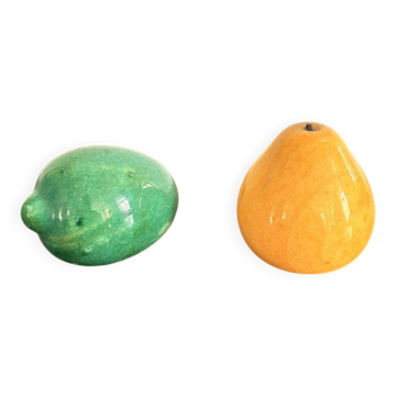 Anciens fruits, poire et citron en albâtre poli, Italie