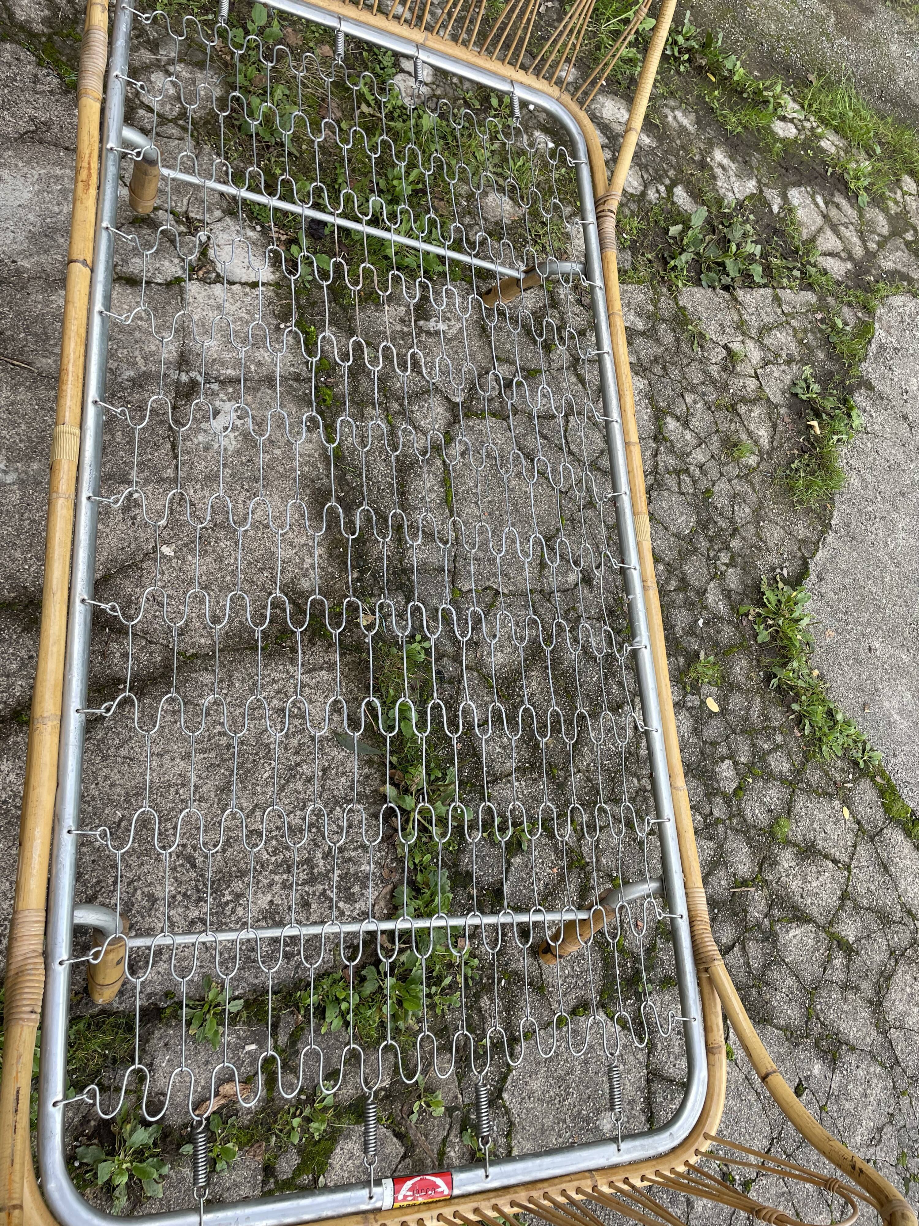 Lit corbeille en rotin