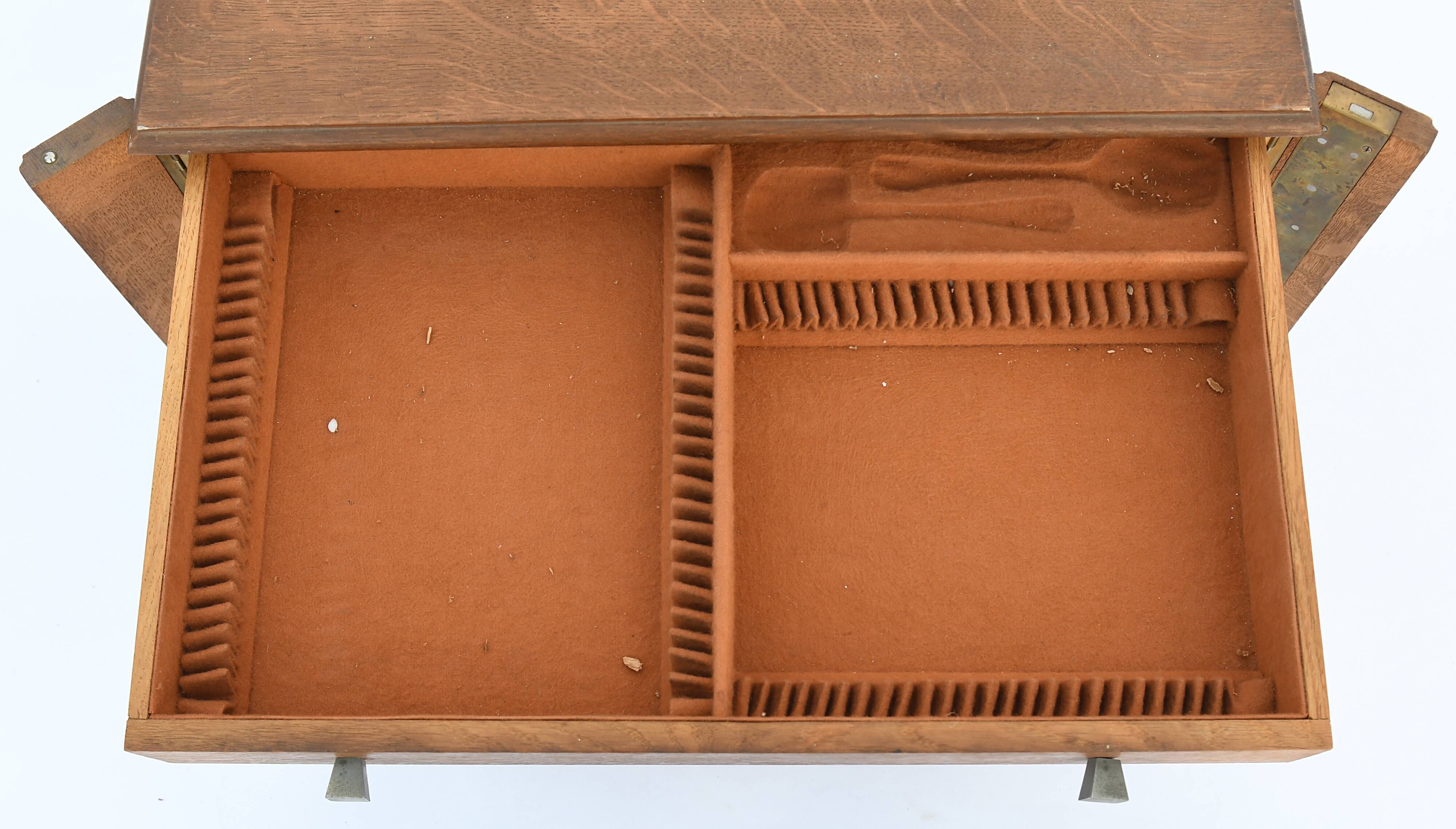 Empty household box