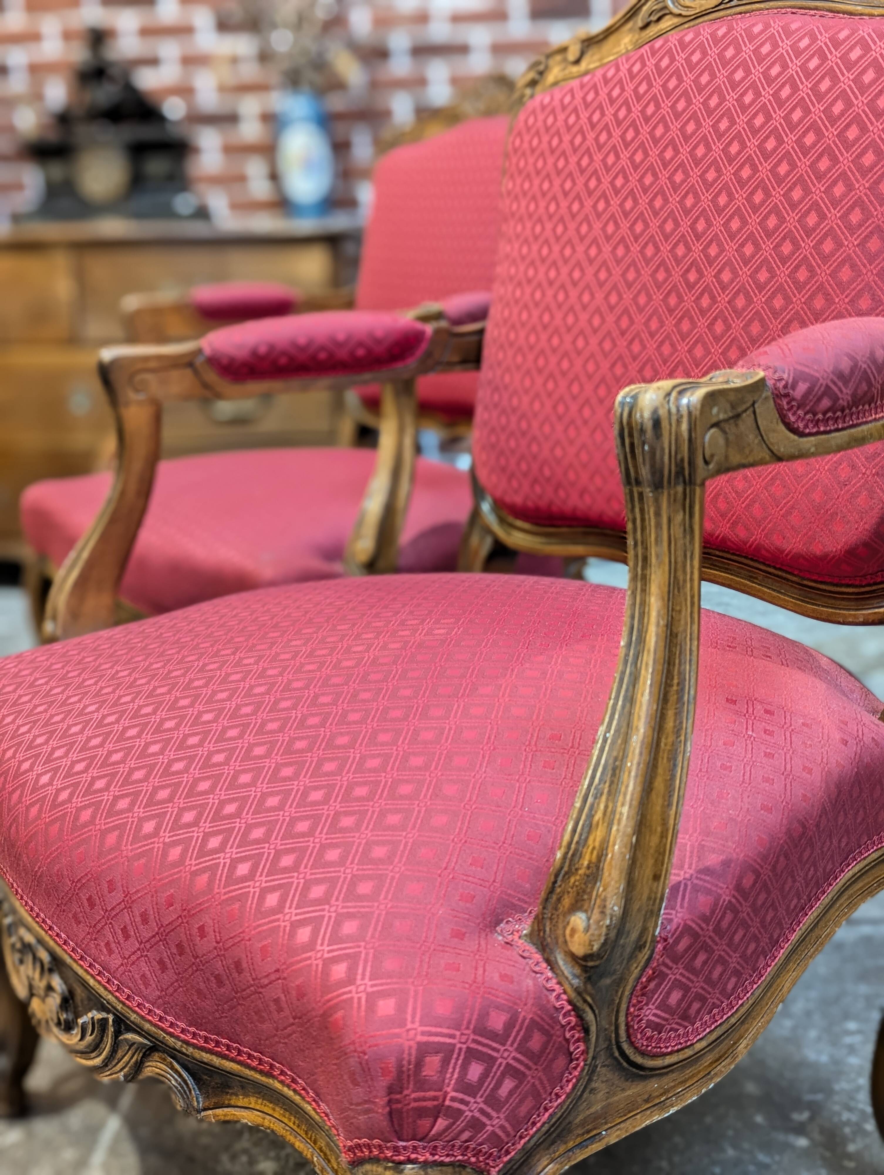 Paire de fauteuils louis XV