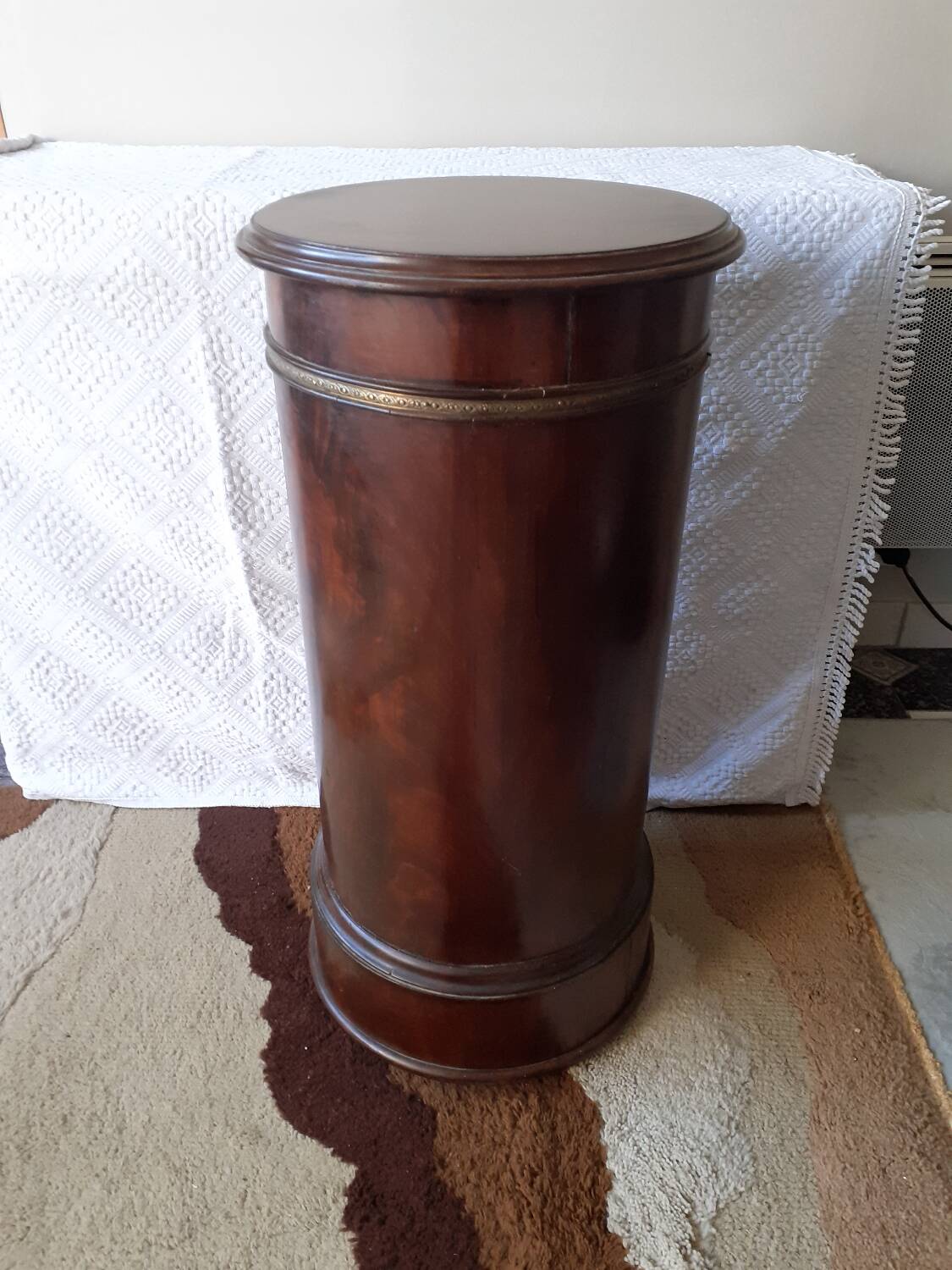 Empire mahogany bedside table called somno