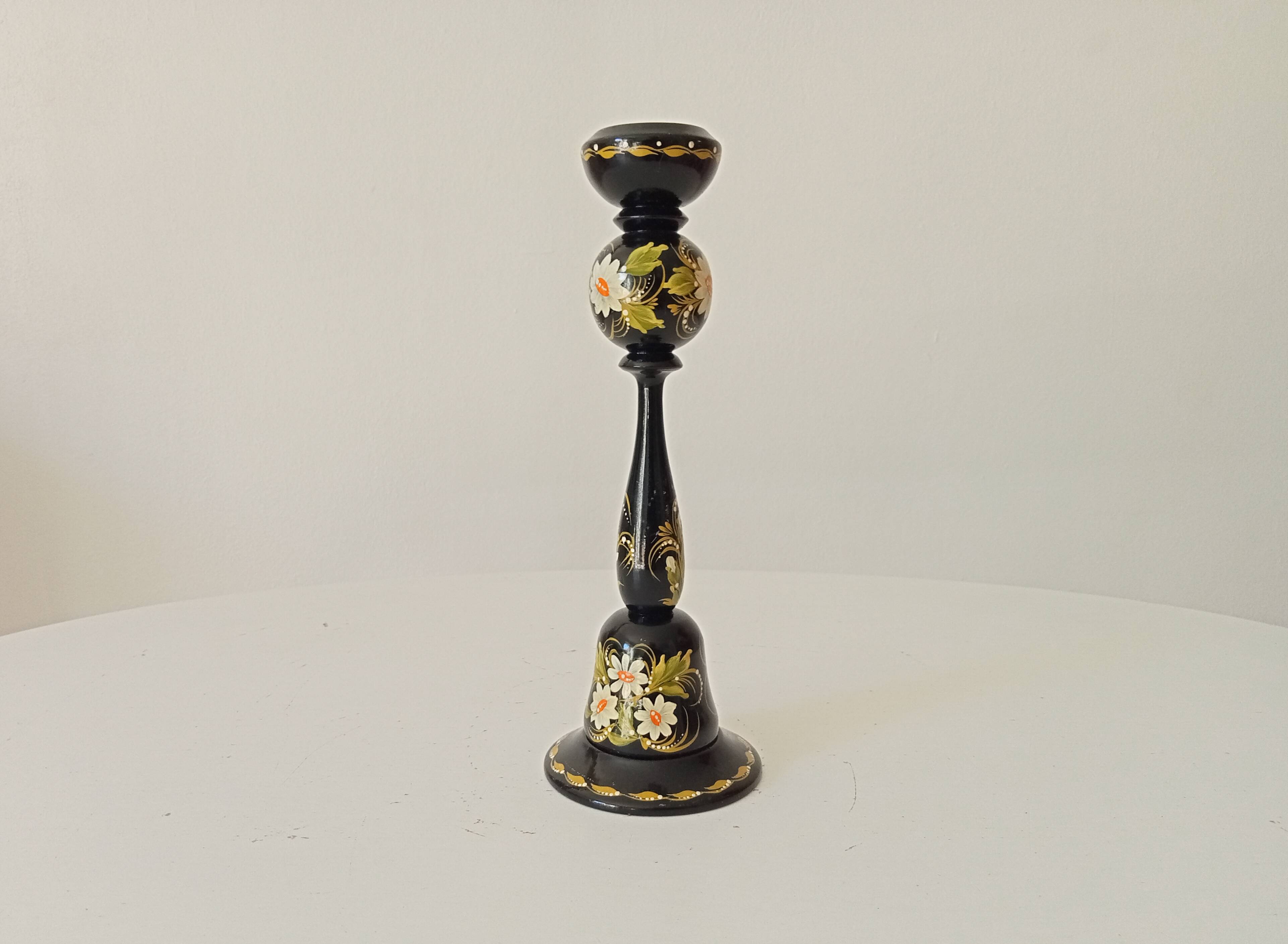 Vintage floral candle holder