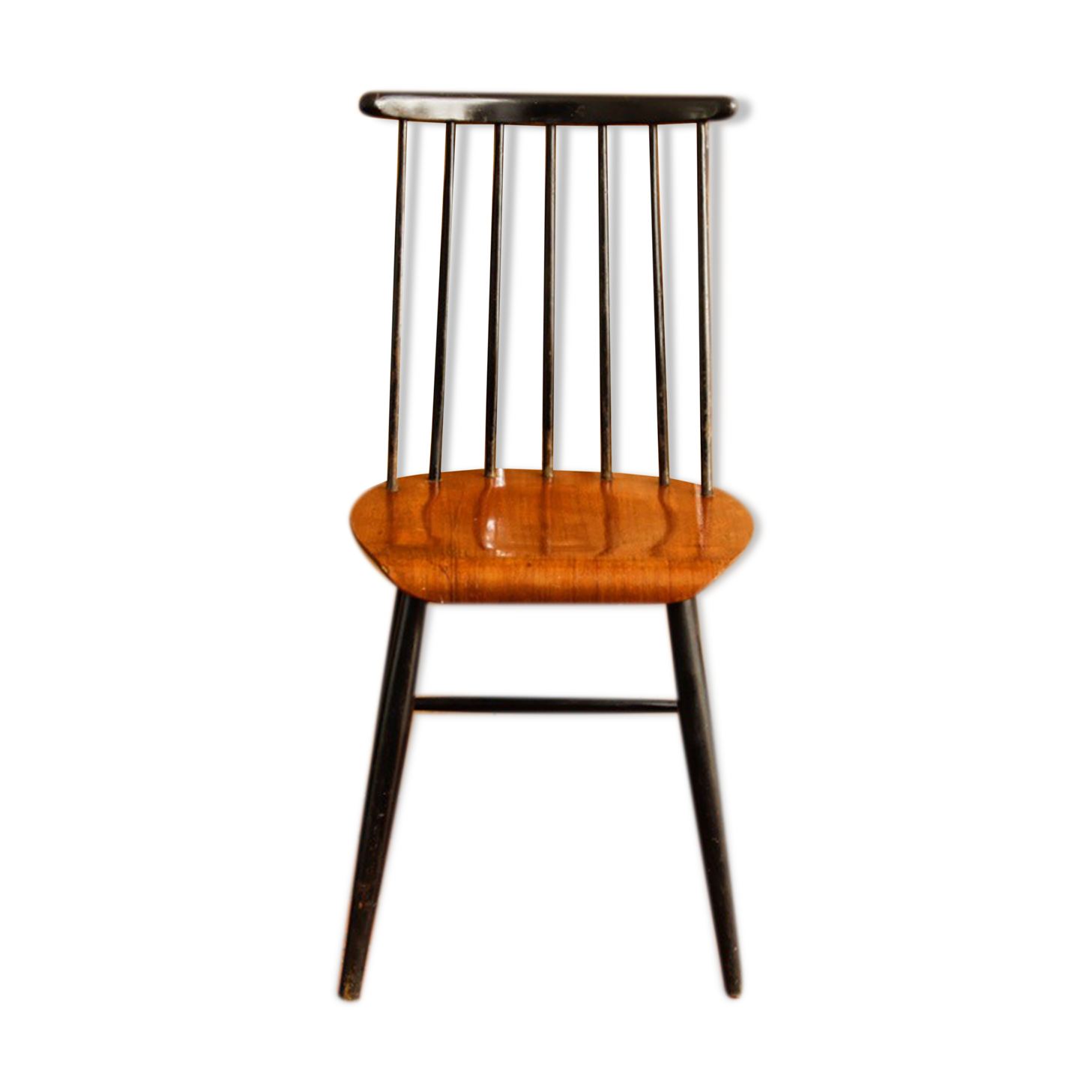 Chair design "Fanett" by Ilmari Tapiovaara