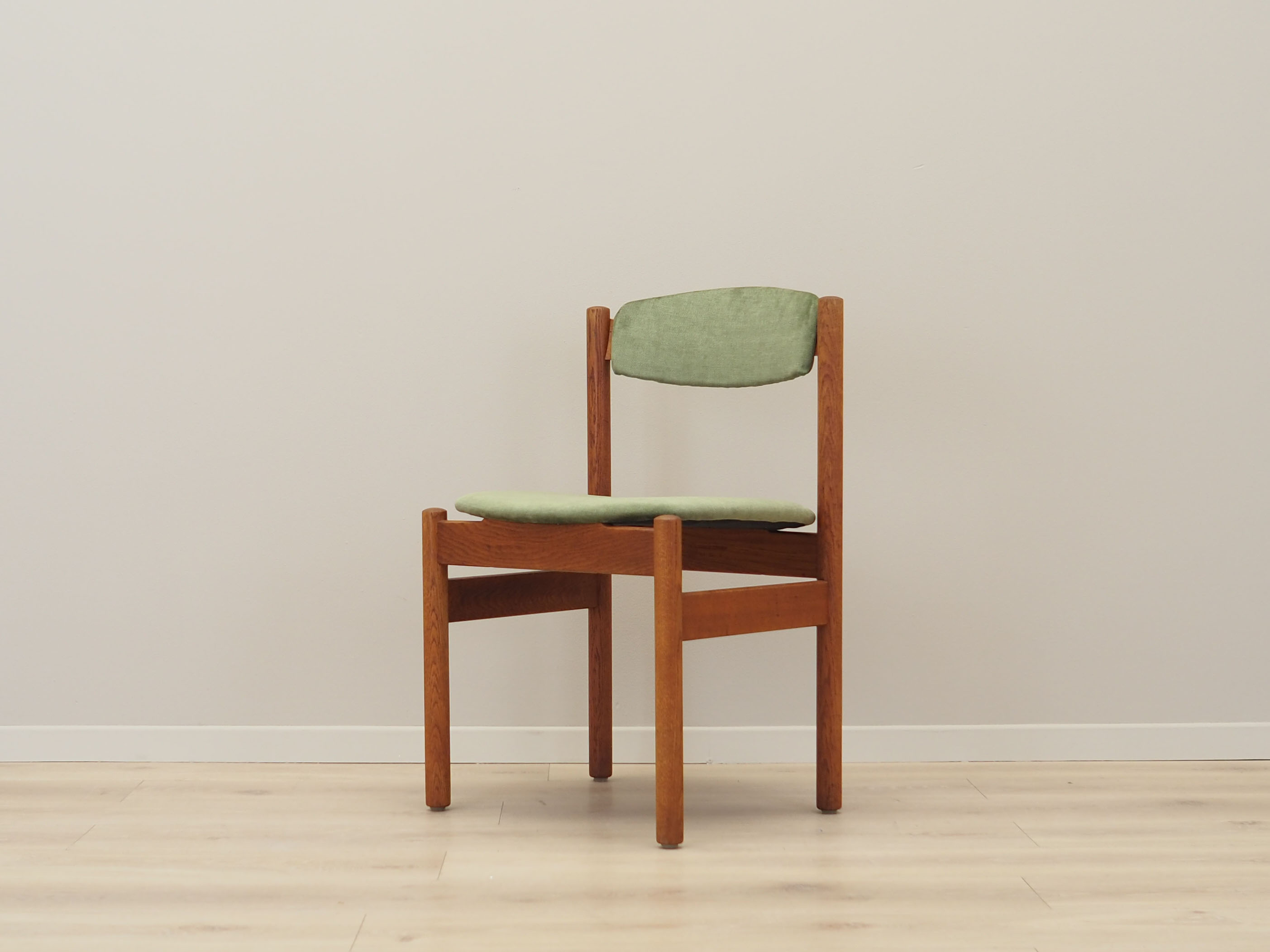 Set of two oak chairs, Danish design, 1960s, designer: Jørgen Baekmark, manufacturer: FDB Møbler