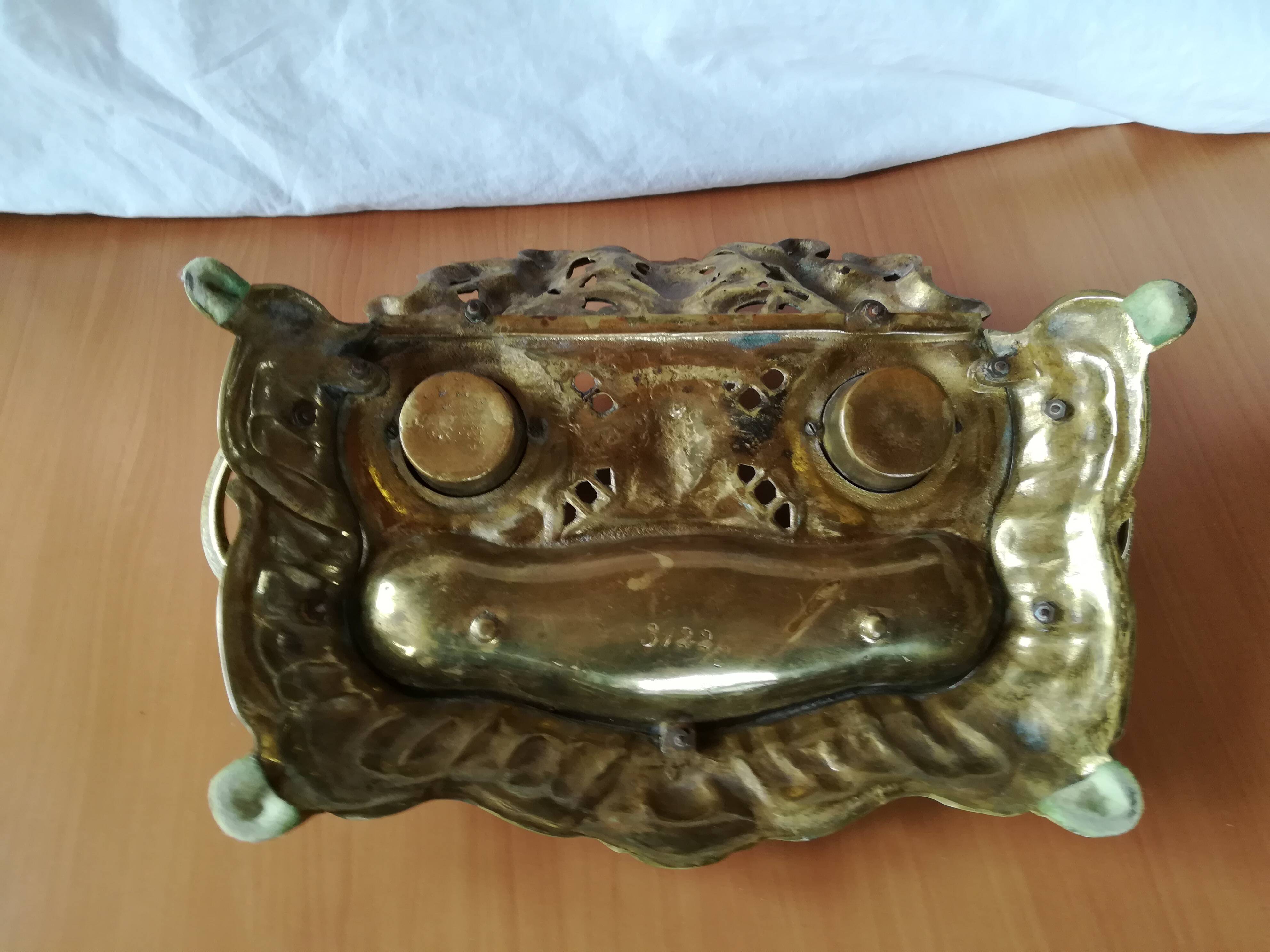 Double inkwells in Bronze 19th Century