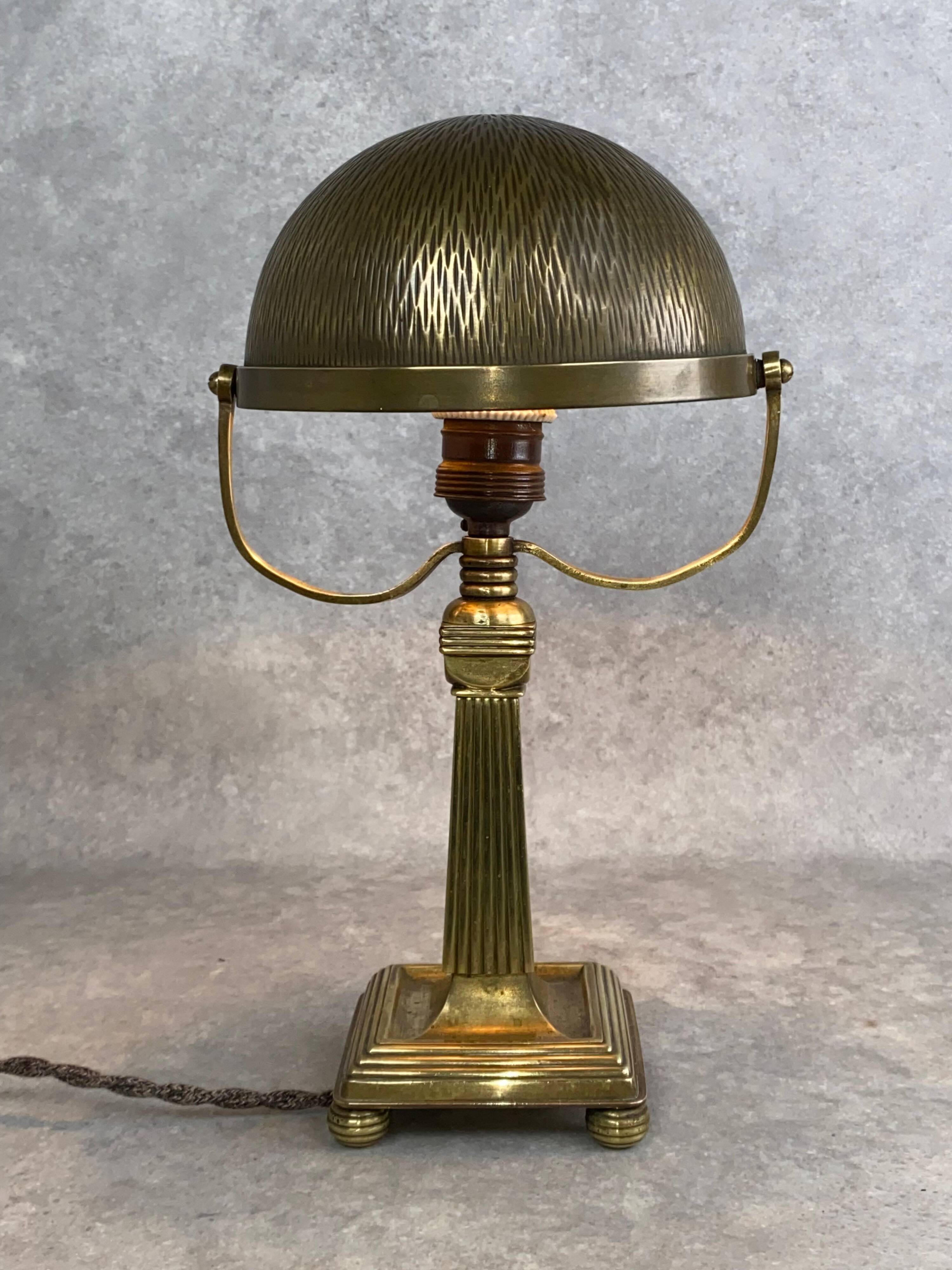 Lampe de table en laiton dans le style de la sécession viennoise
