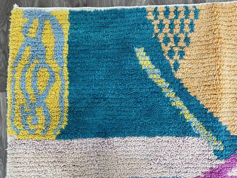 Traditional Moroccan rug, natural wool, 3 x 2 m.