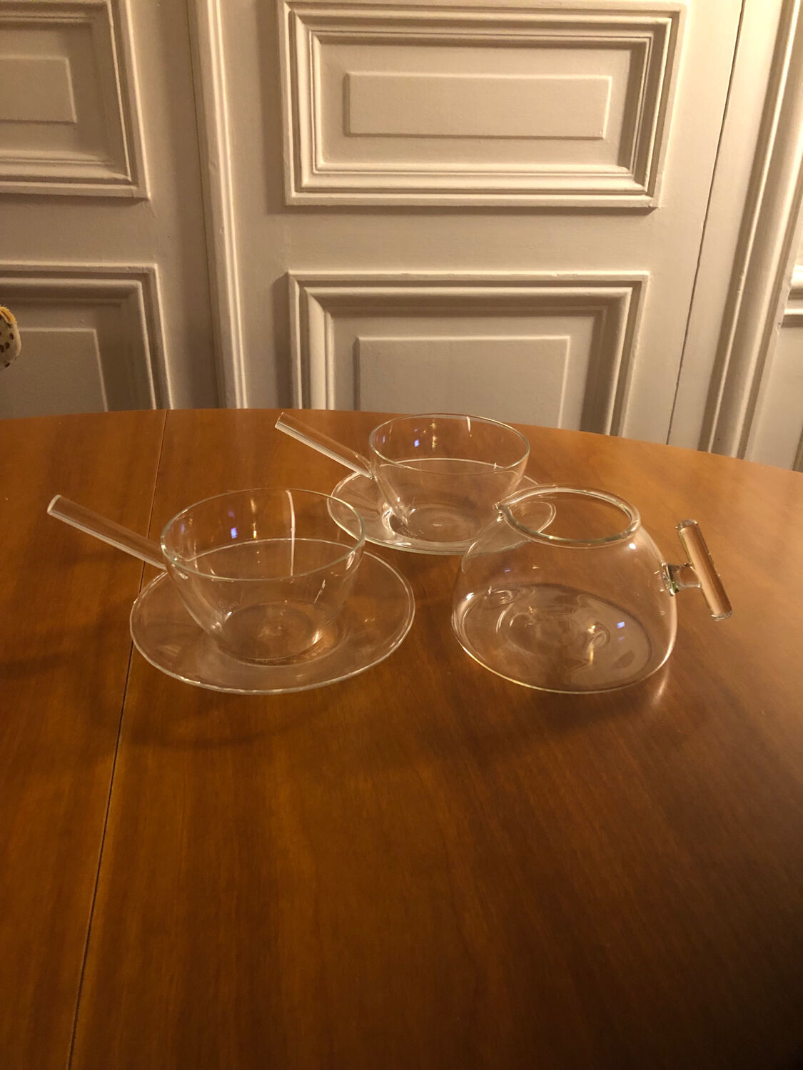 Set of 2 cups and a teapot made of blown glass by Mathias Paris.