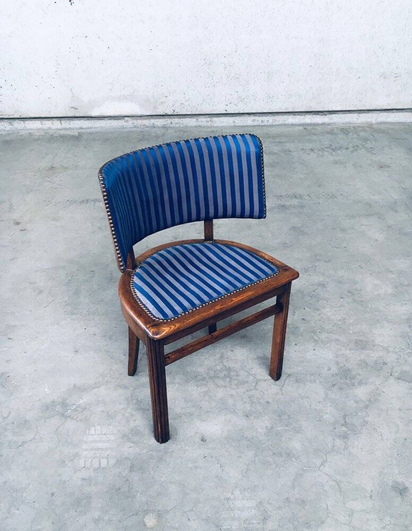 Set of Art Deco Curved Back Side Chairs, France, 1930s
