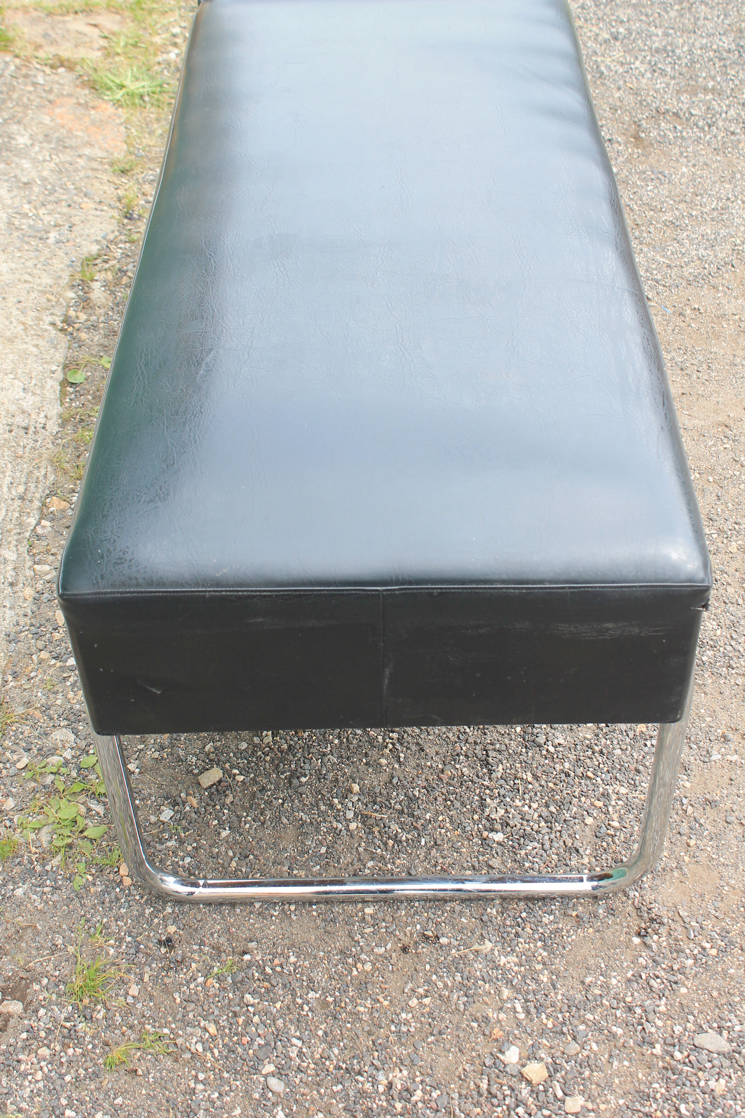 Bench in skai