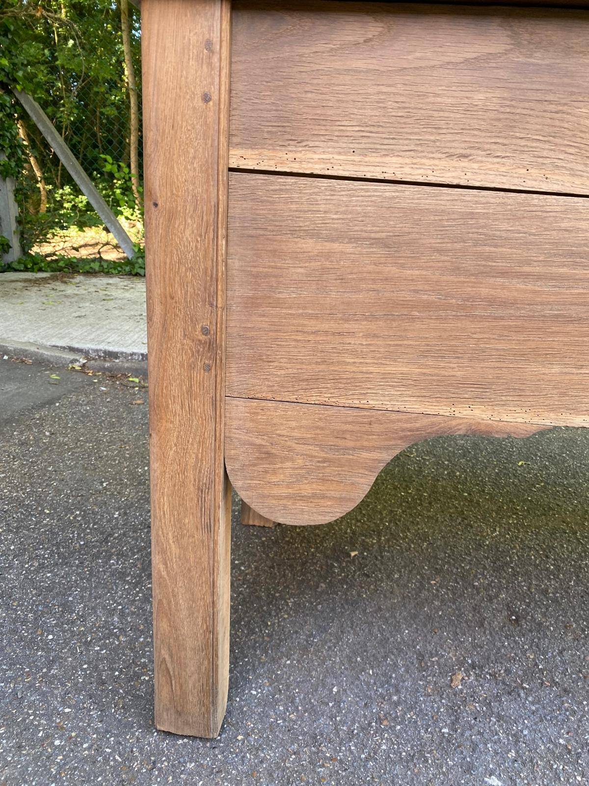 Renovated vintage baker's dough trough in solid oak from the 19th century.