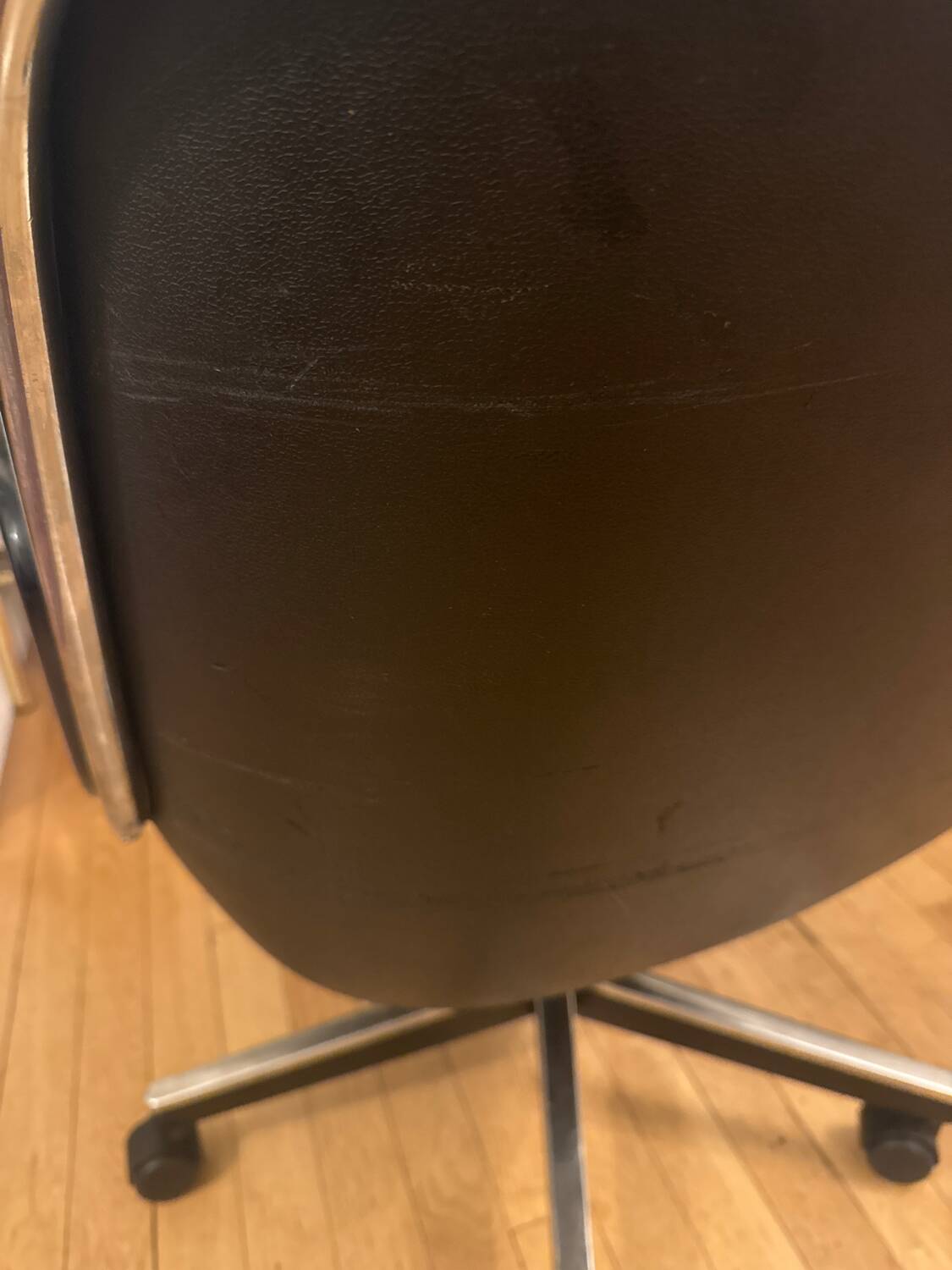 Charles Pollock office chair, Knoll edition