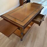 Table basse vintage en bois avec tiroir et tablettes