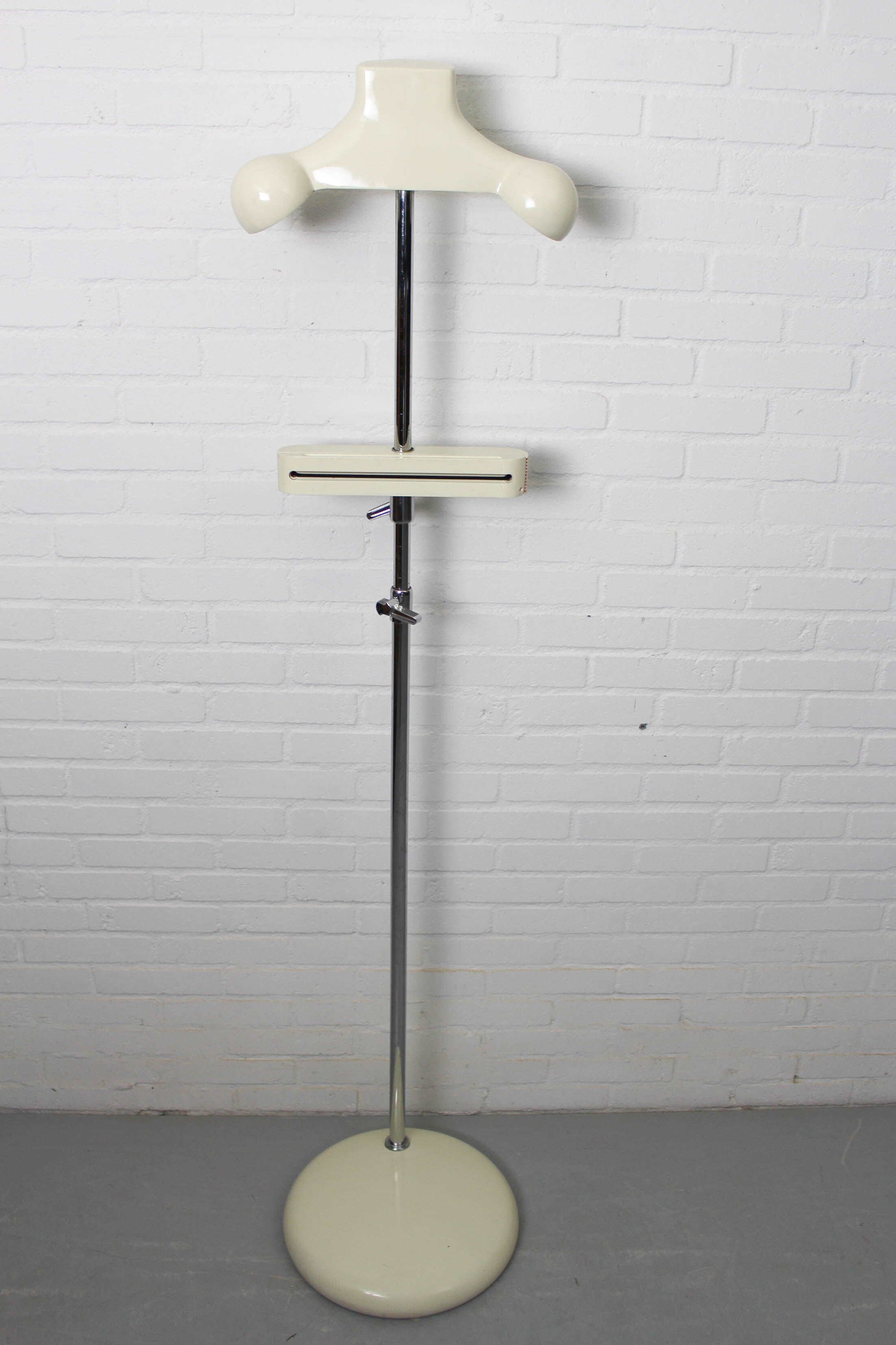 Italian modernist dressboy, 1960s